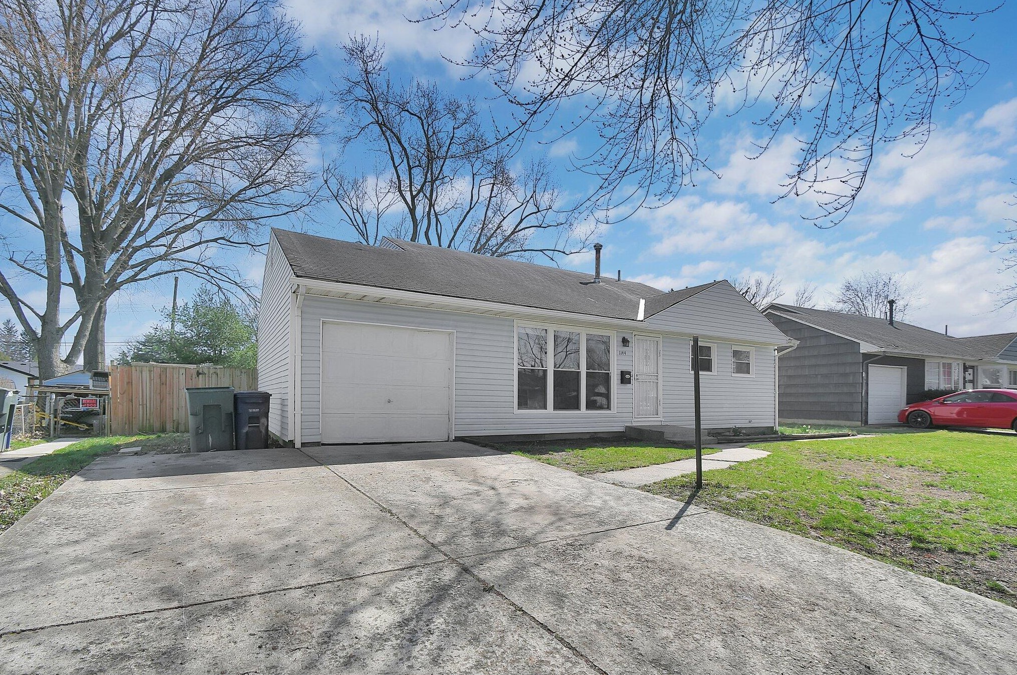 1144 Manfeld Dr, Columbus OH  43227-1434 exterior