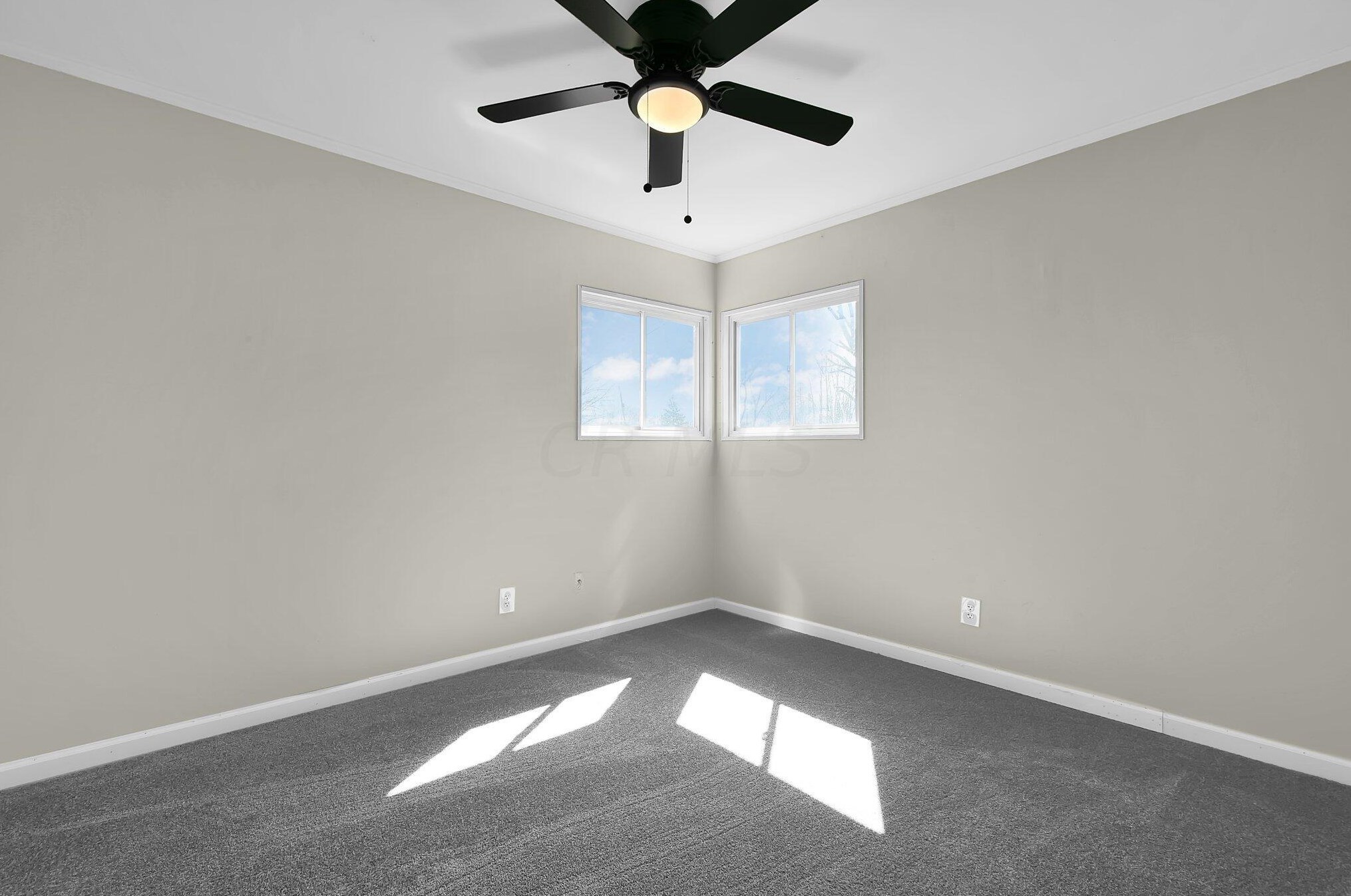 1144 Manfeld Dr, Columbus OH  43227-1434 exterior