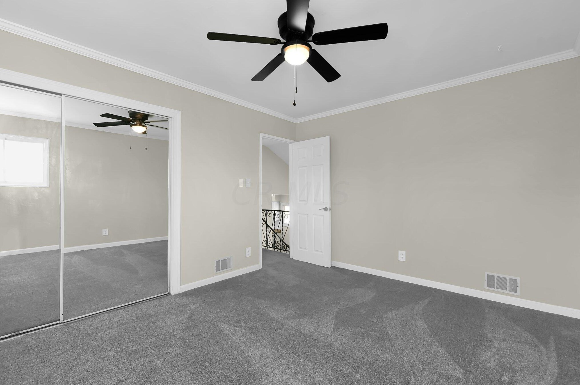 1144 Manfeld Dr, Columbus OH  43227-1434 exterior