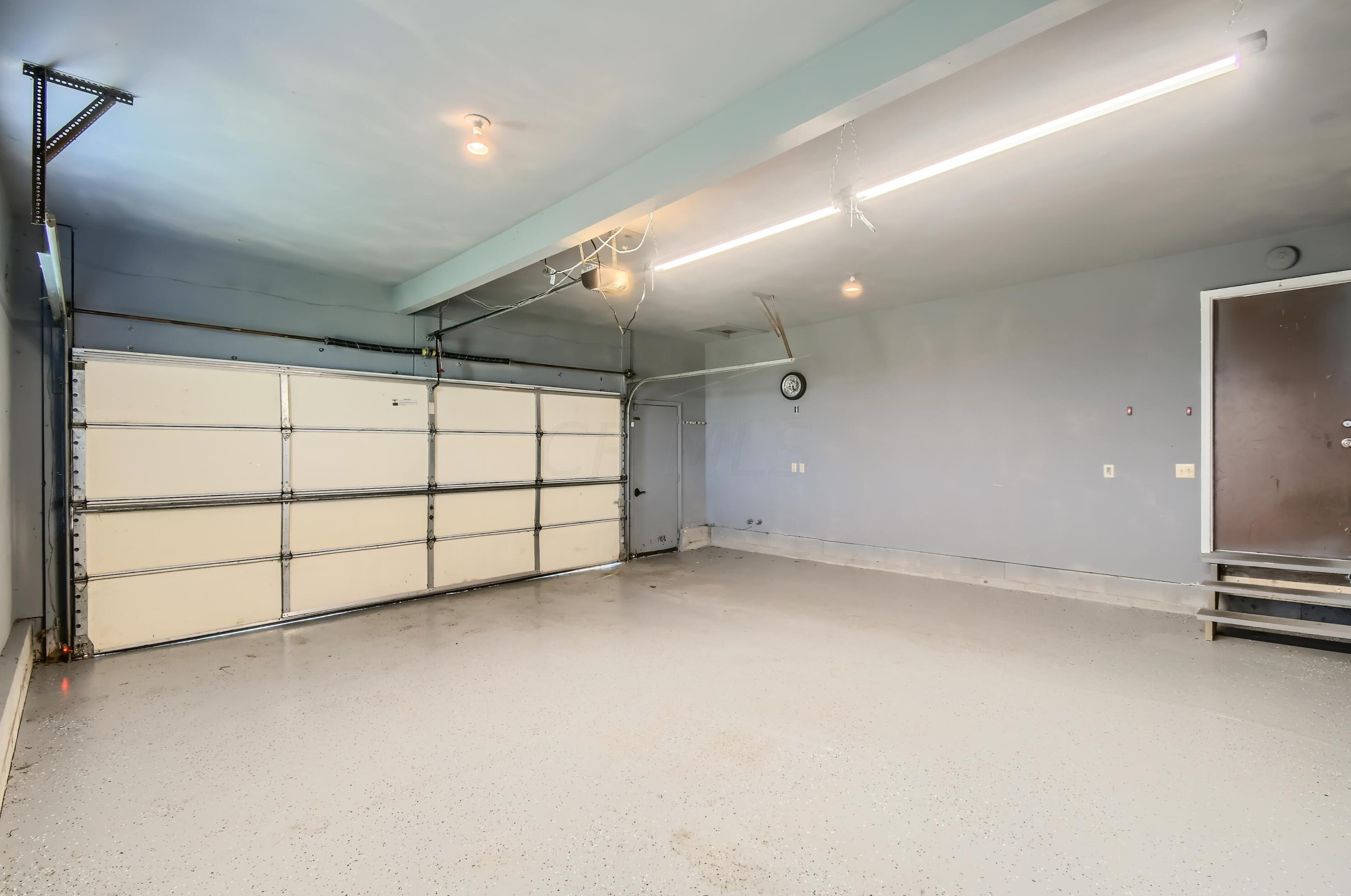 35 Busey Rd, Cnl Wnchstr OH  43110-9703 exterior