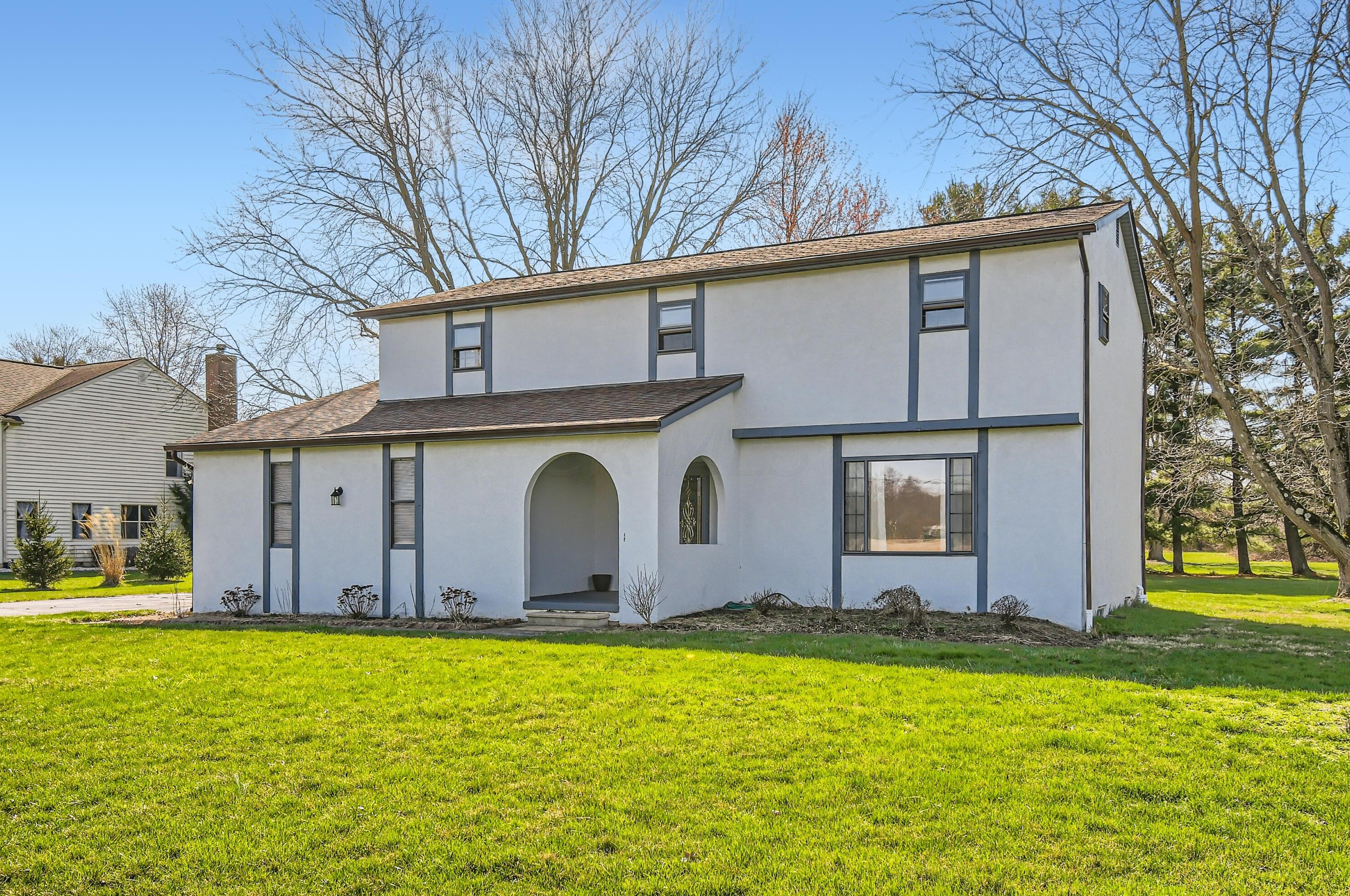 35 Busey Rd, Cnl Wnchstr OH  43110-9703 exterior