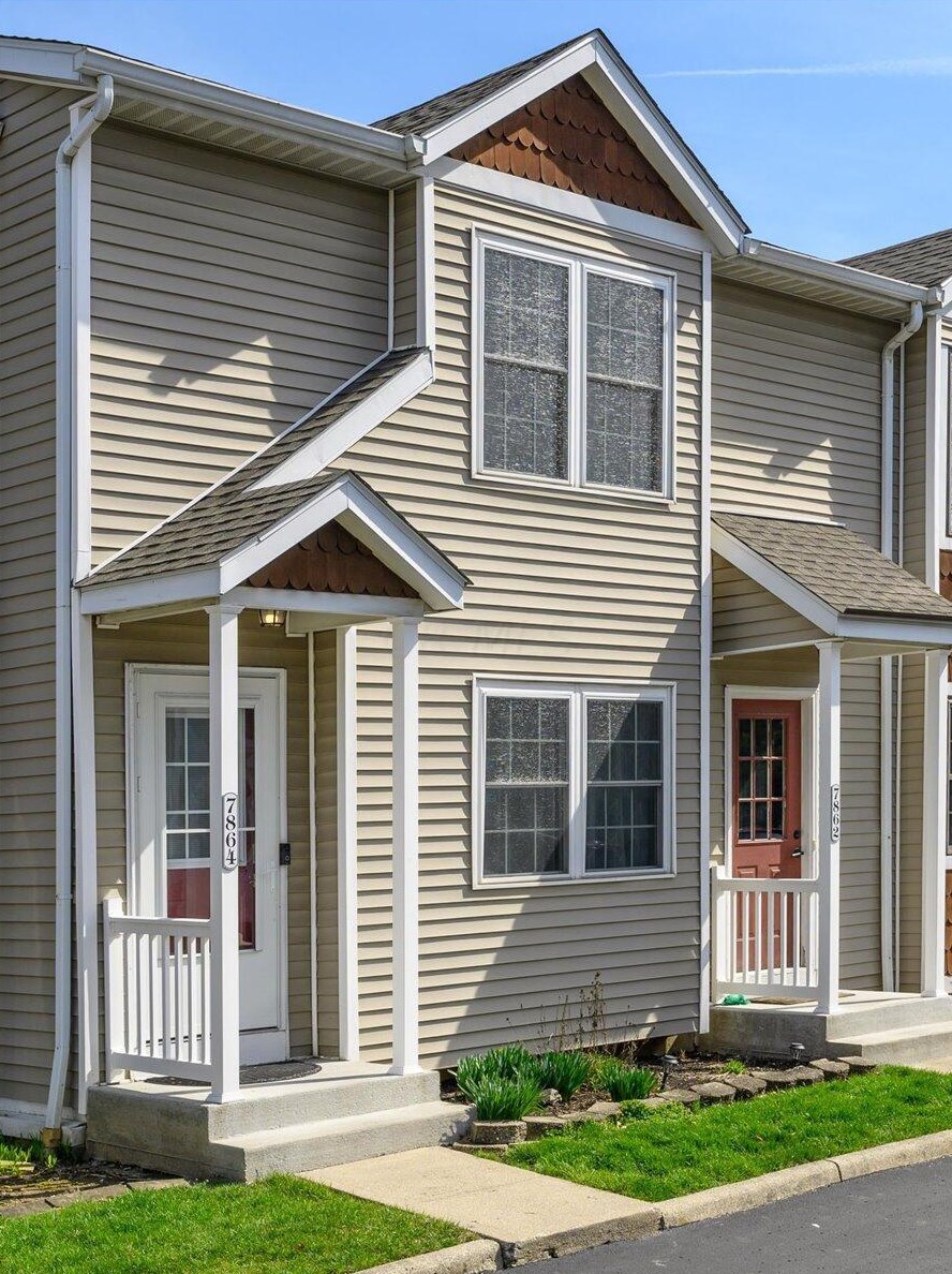 7864 Woodhouse Ln, Columbus, OH 43085-5873