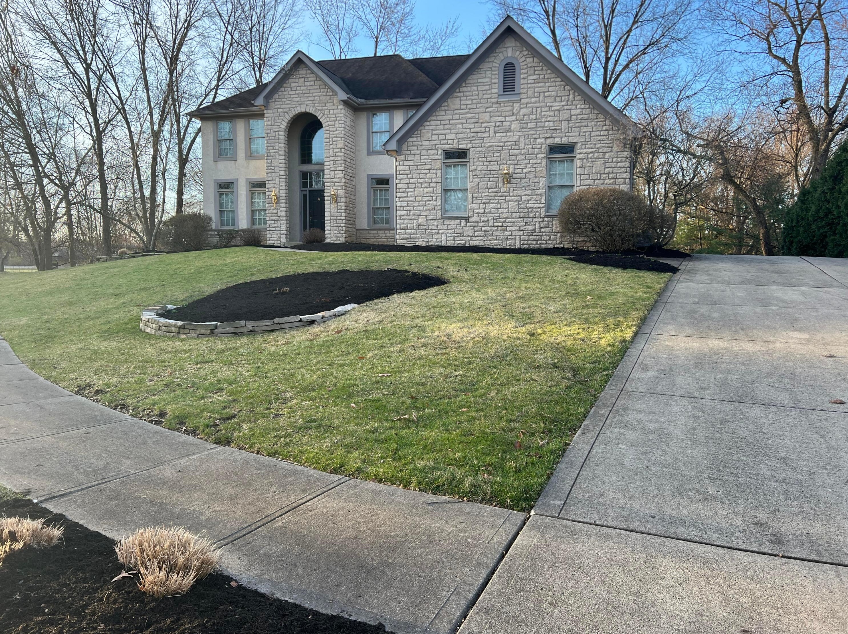229 Springbrook Dr, Columbus, OH 43230-6263