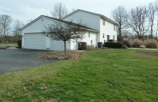 1216 Winding Creek Ln, Delaware, OH 43015