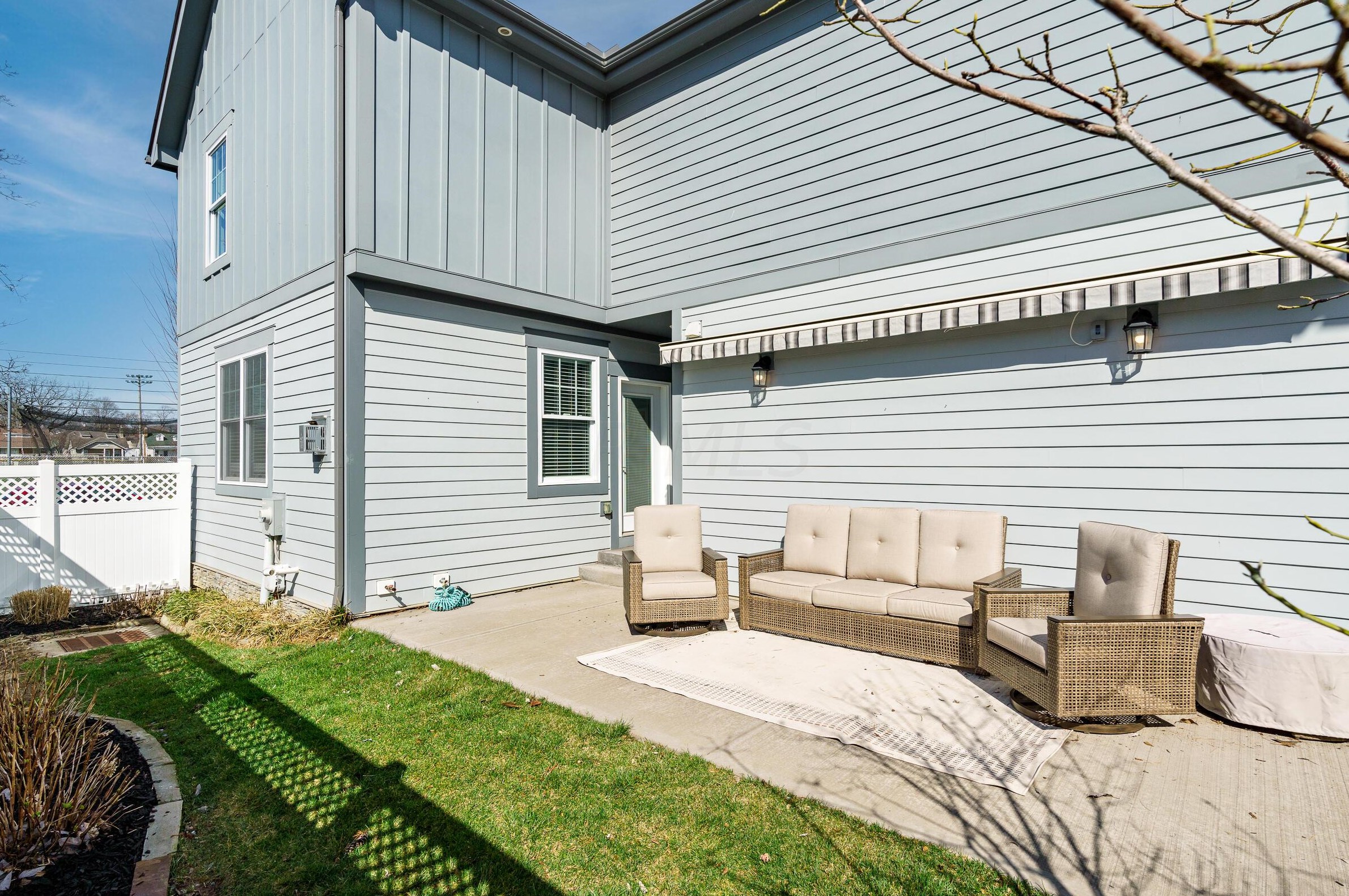 1533 Ida Ave, Columbus OH  43212 exterior