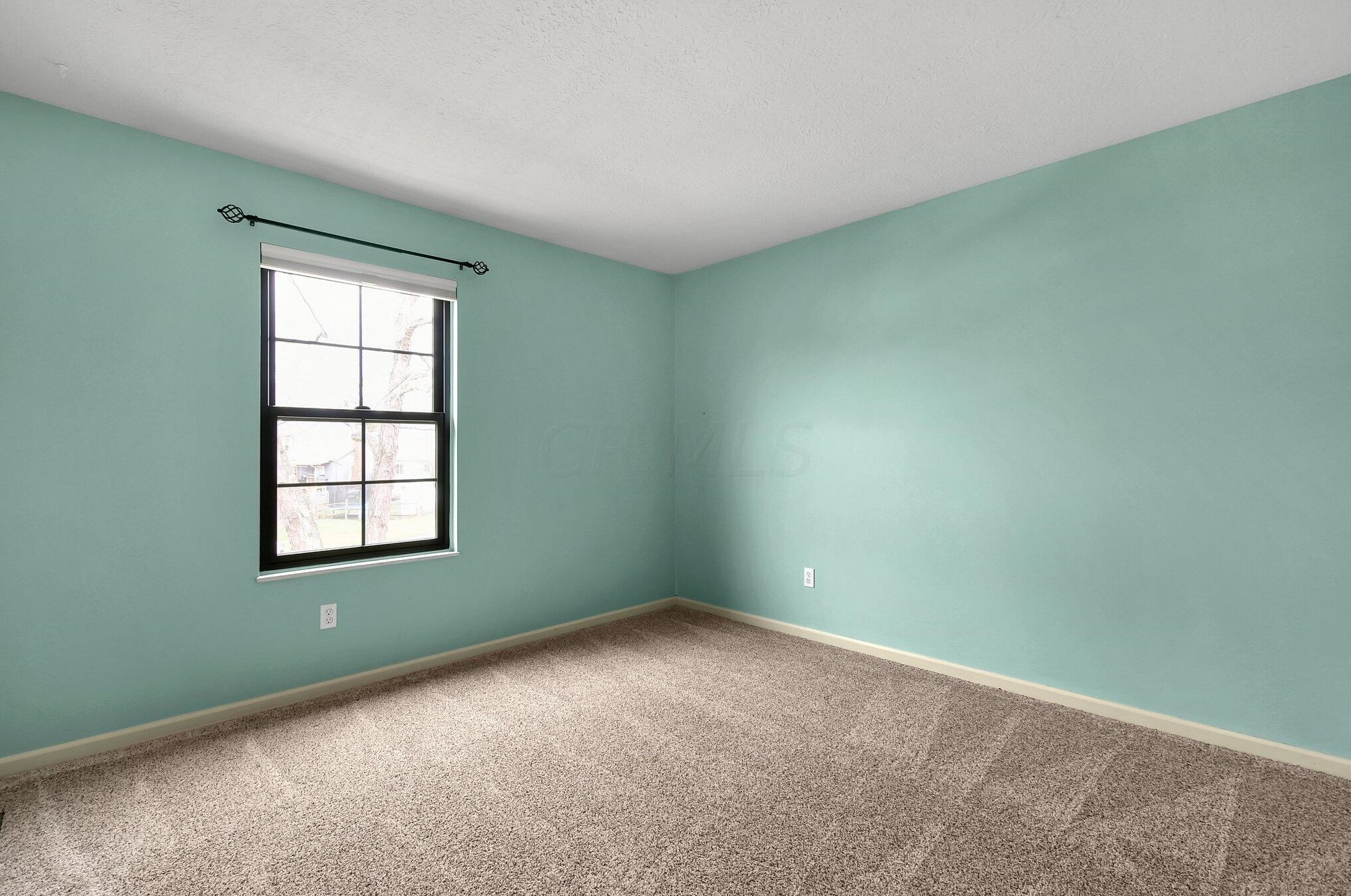 5581 Swingley Dr, Columbus OH  43230-6308 exterior