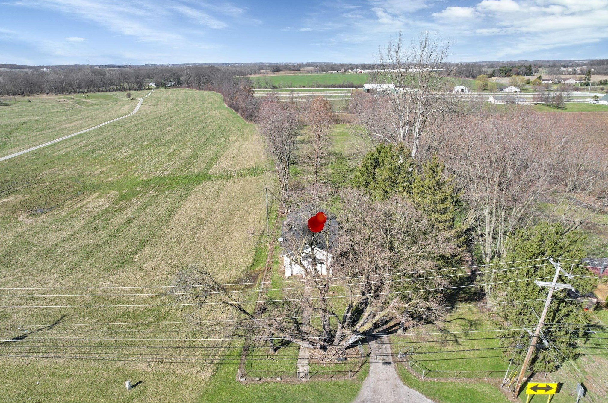 4001 National Rd, Hebron OH  43025-9547 exterior