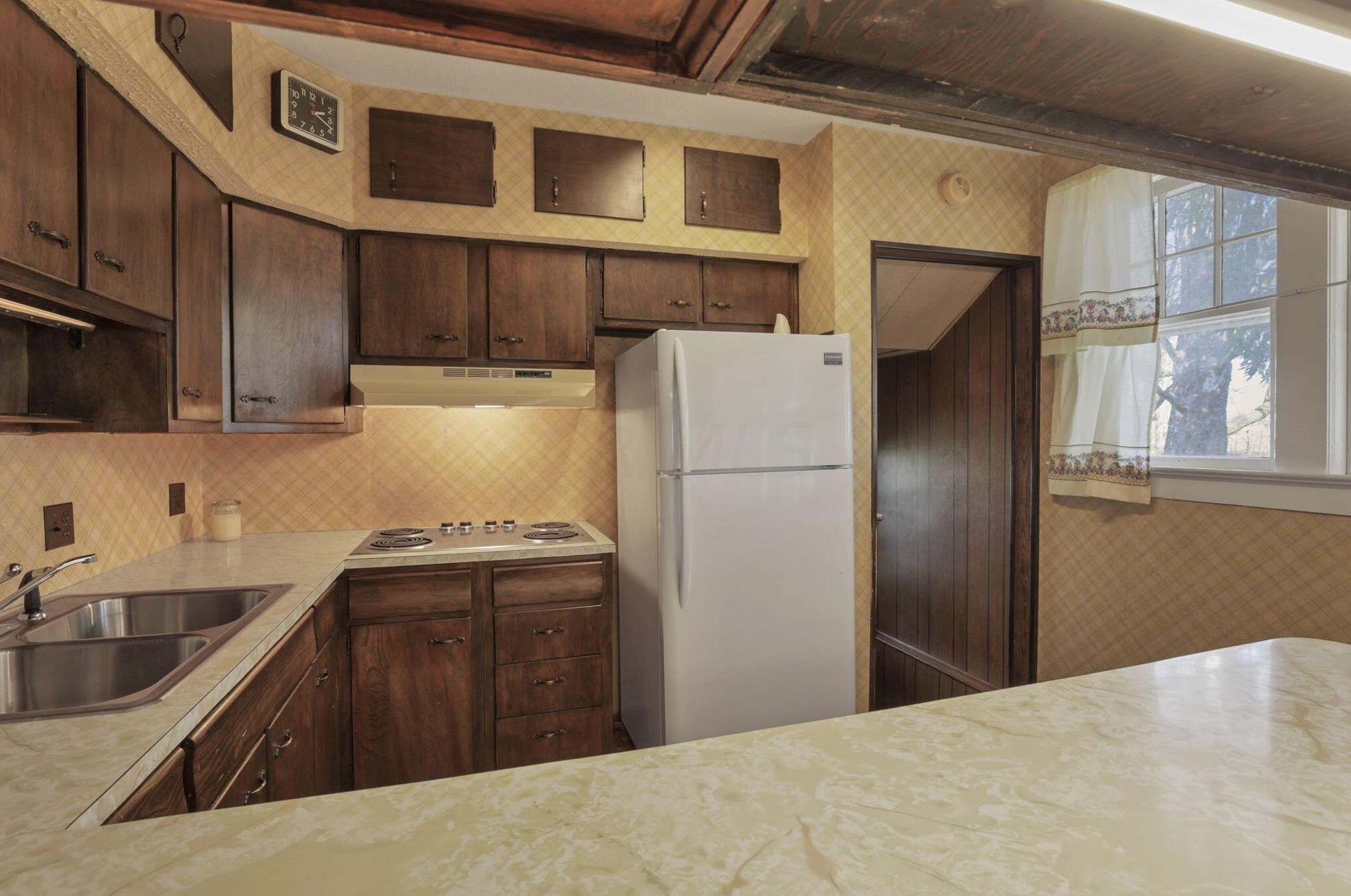 4001 National Rd, Hebron OH  43025-9547 exterior