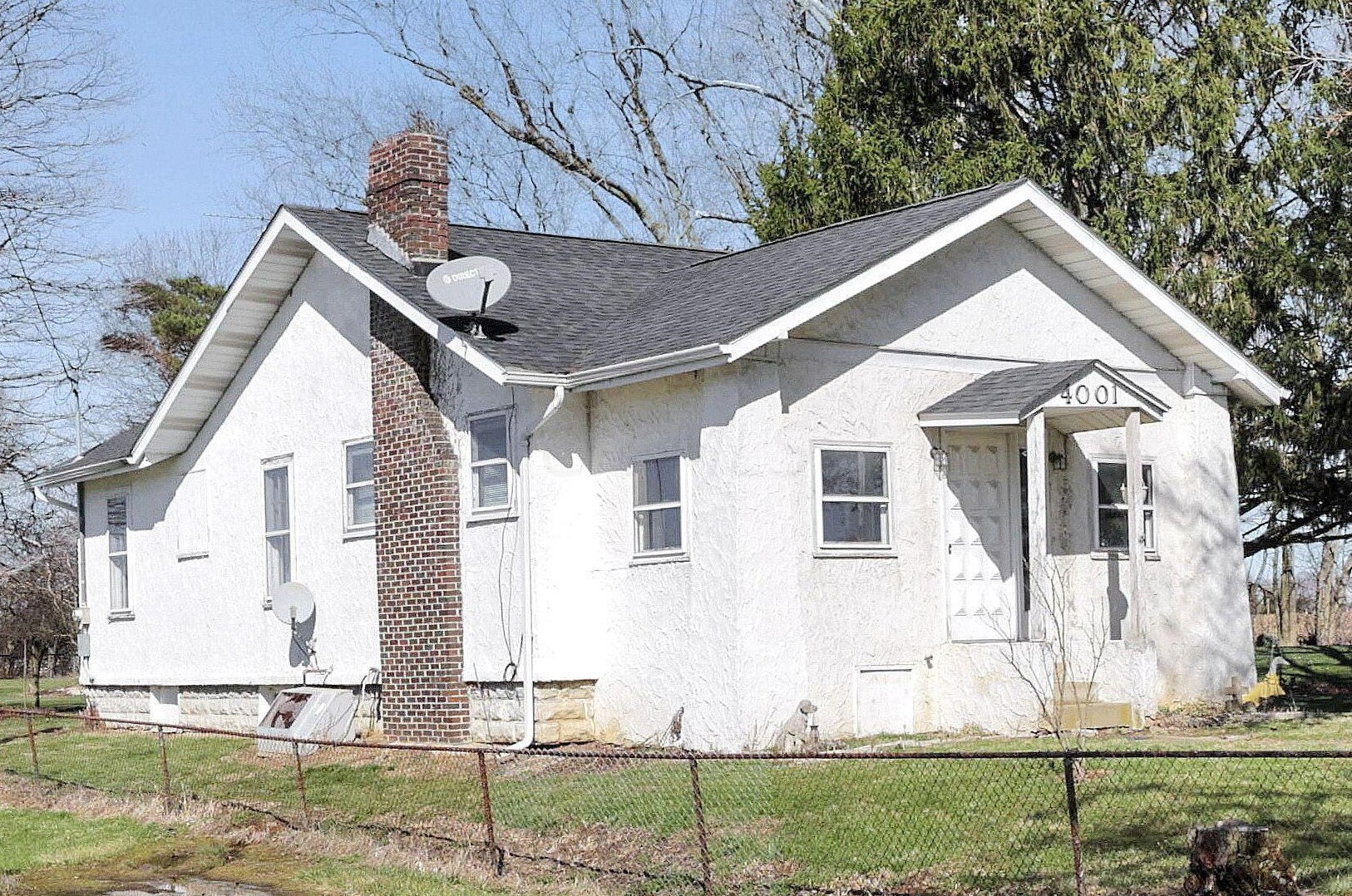 4001 National Rd, Hebron OH  43025-9547 exterior