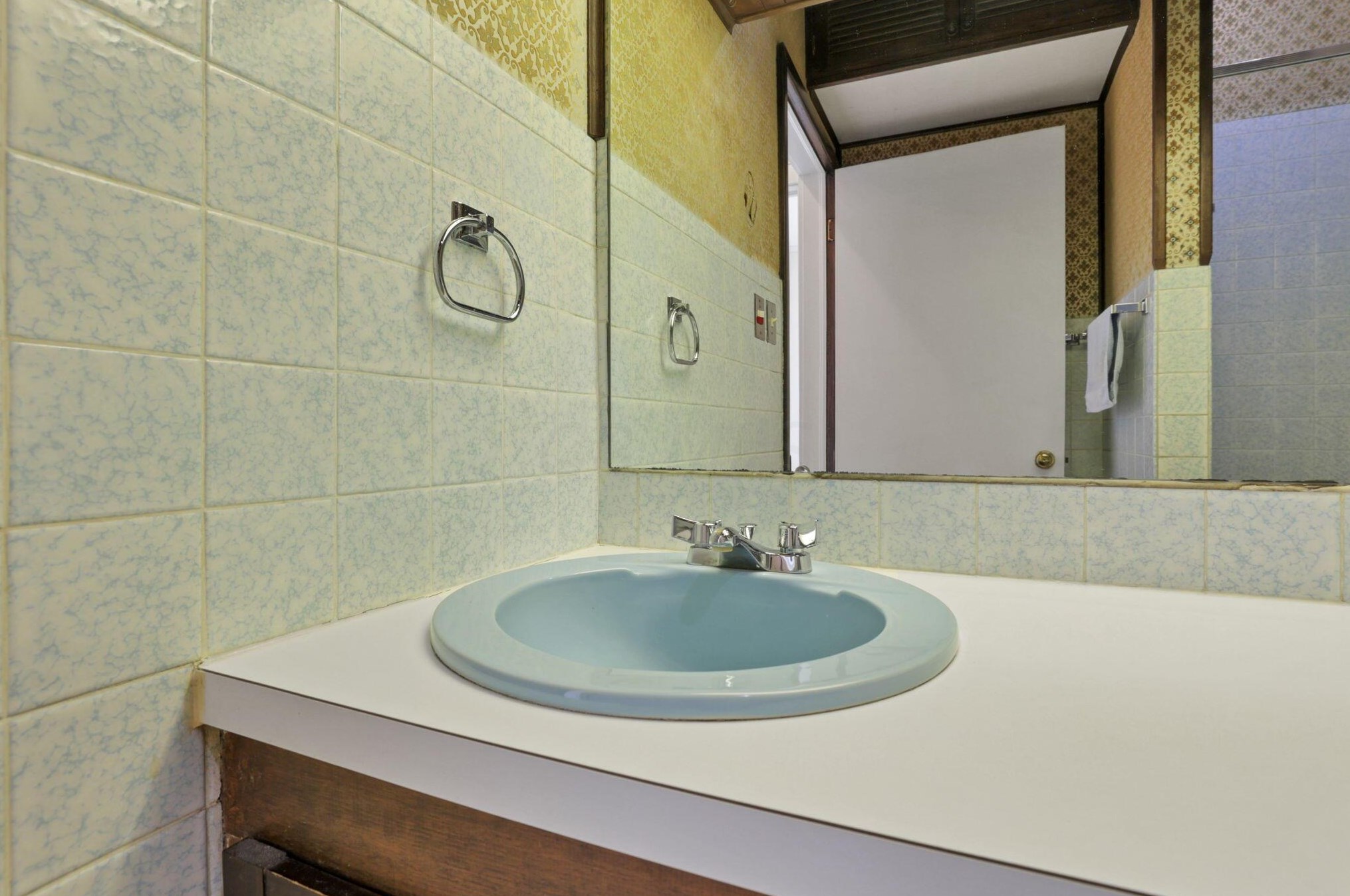 4001 National Rd, Hebron OH  43025-9547 exterior