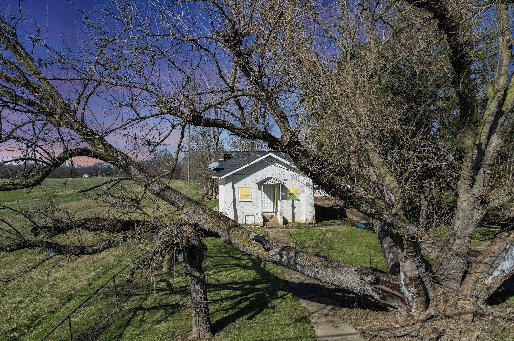 4001 National Rd, Hebron OH  43025-9547 exterior