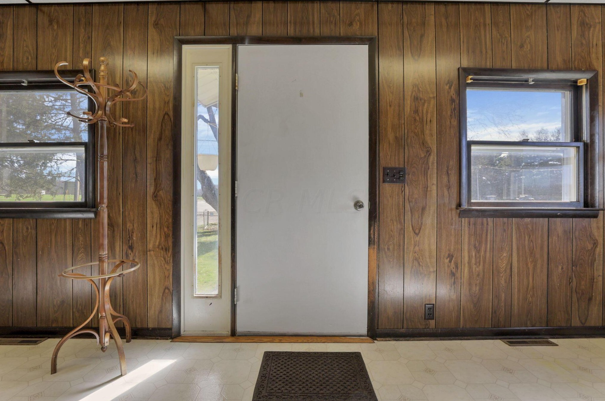 4001 National Rd, Hebron OH  43025-9547 exterior