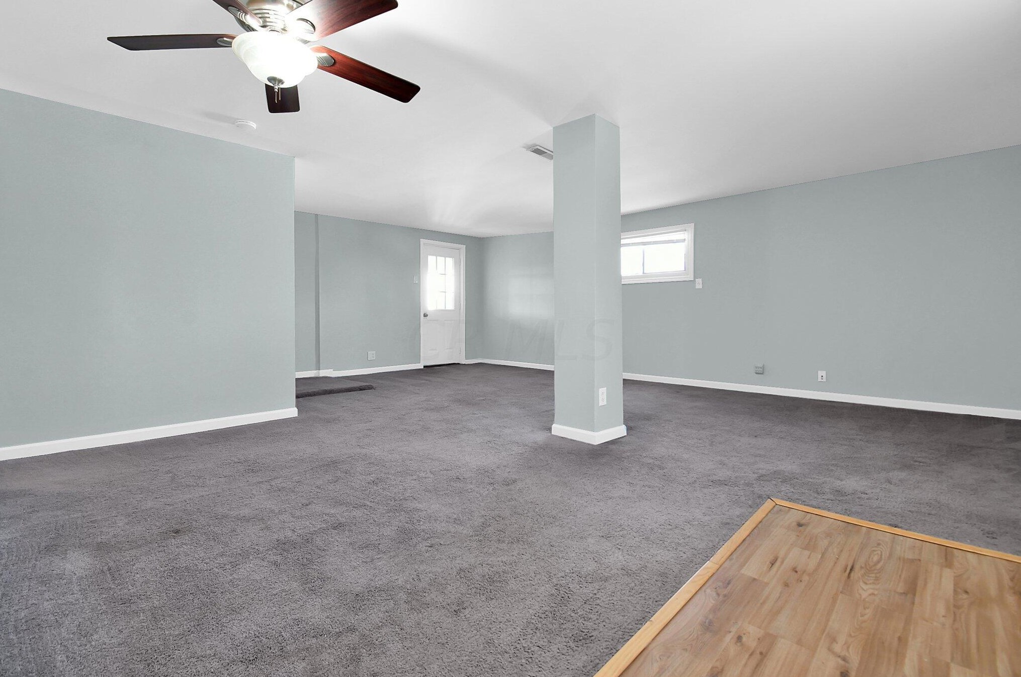 4344 Broadhurst Dr, Columbus OH  43213-1833 exterior