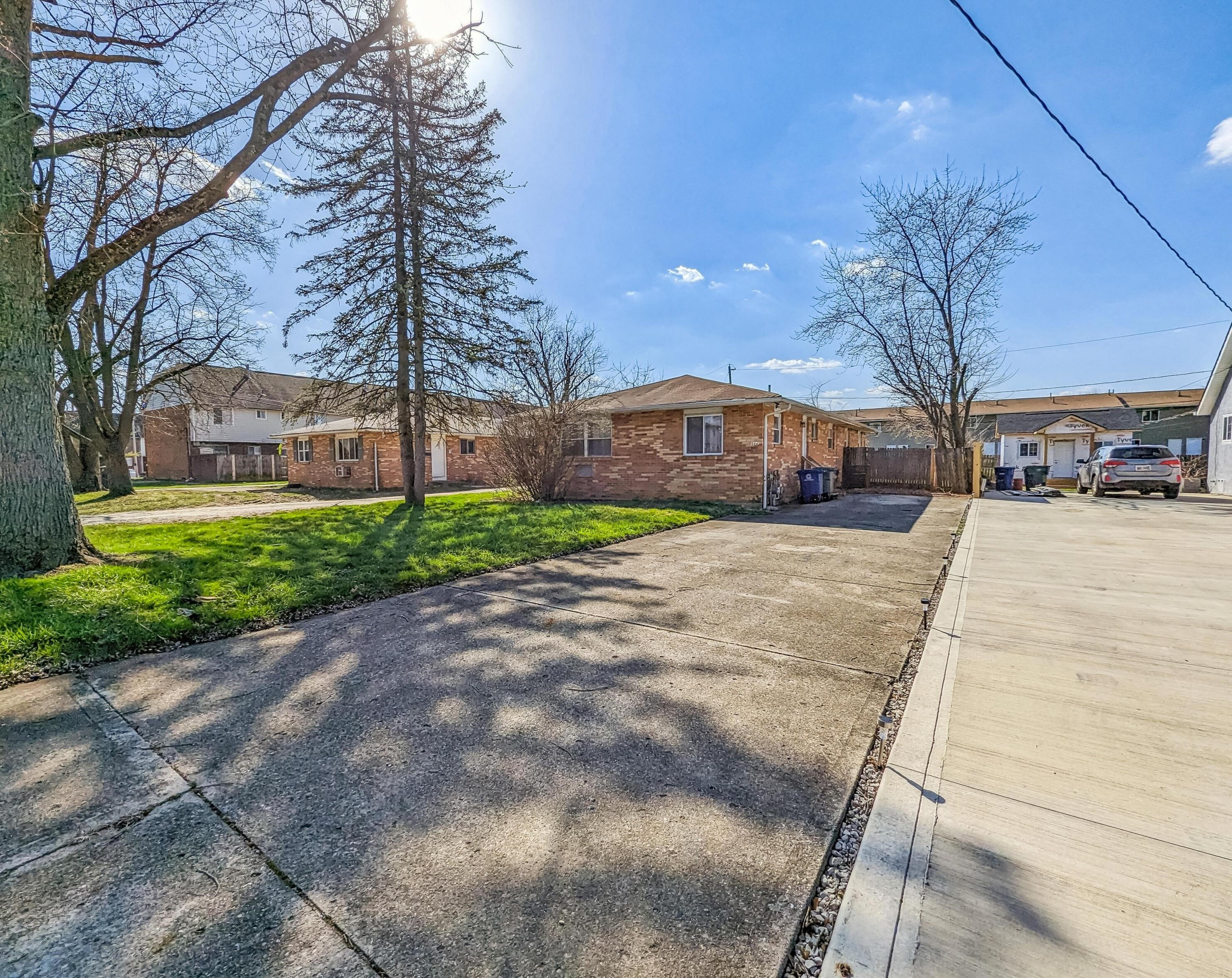 1729 Elaine Rd, Columbus, OH 43227-3622