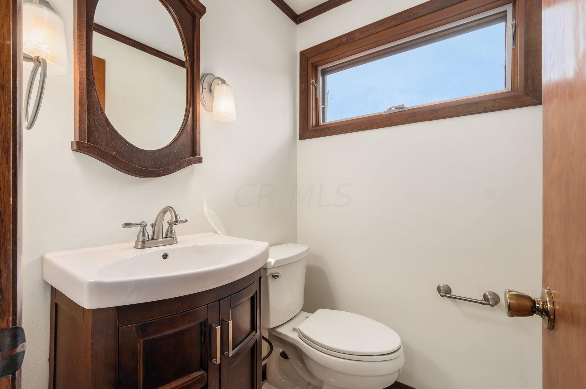 1858 Glenn Ave, Columbus OH 43212-1114 exterior