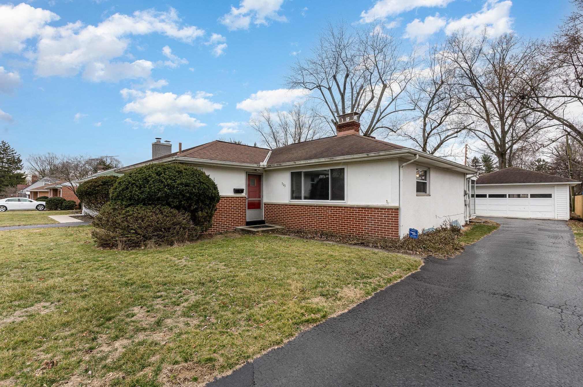 525 Wetmore Rd, Columbus, OH 43214-2207
