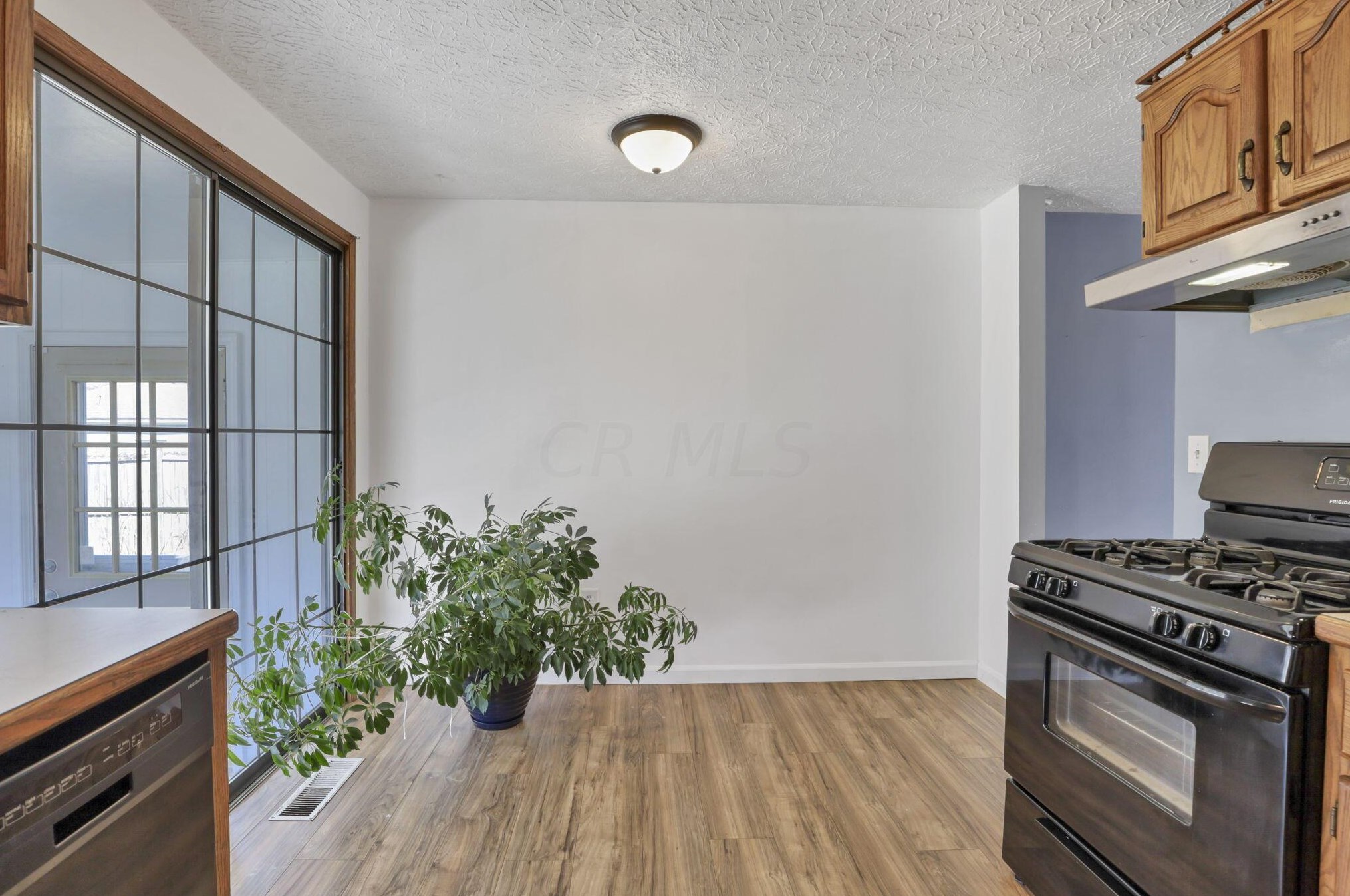 1791 Holw Run Dr, Columbus OH 43223-3413 exterior