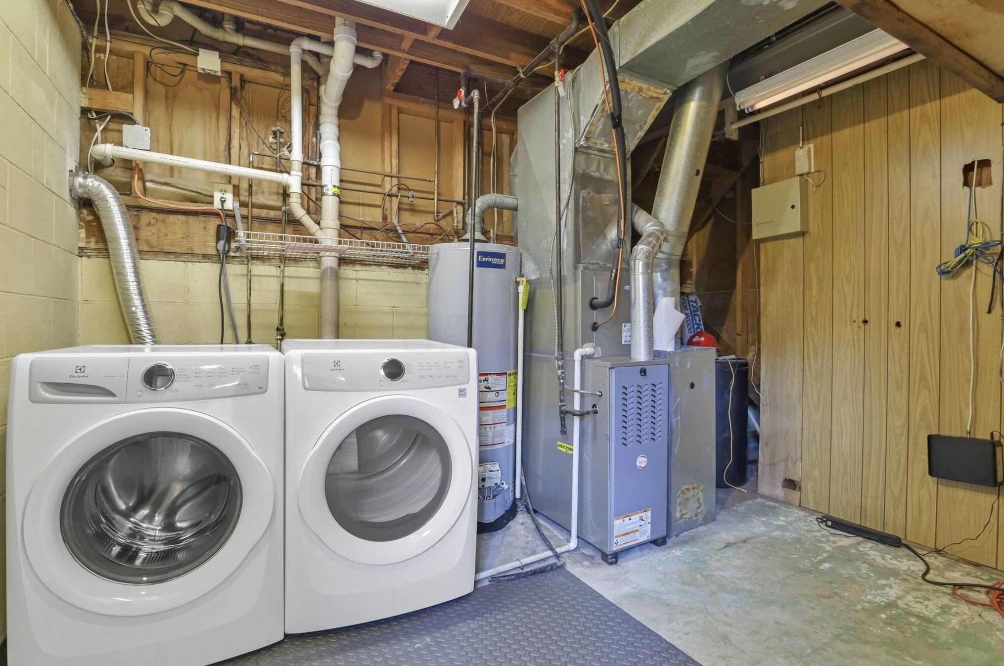 1791 Holw Run Dr, Columbus OH 43223-3413 exterior