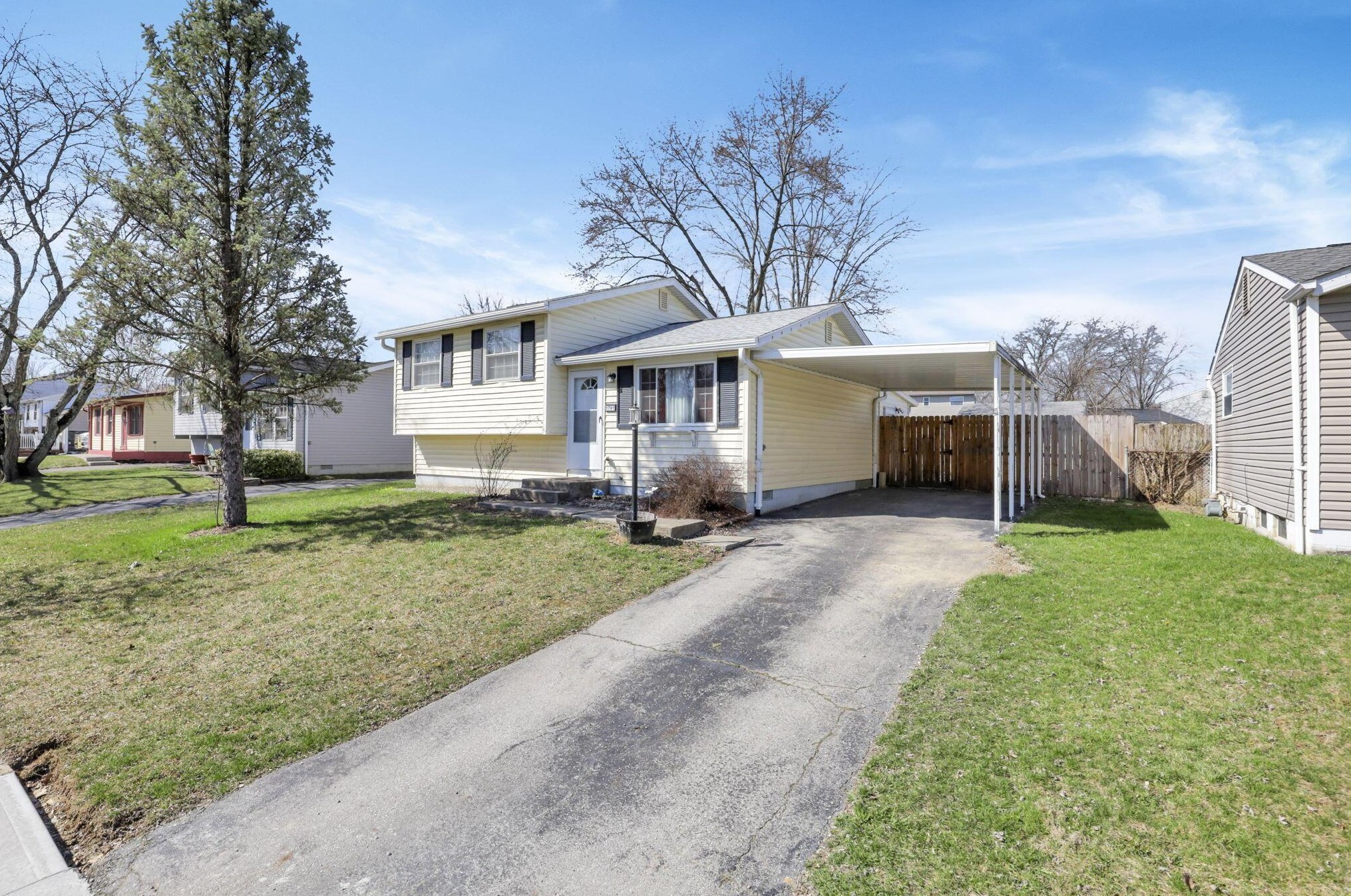 1791 Hollow Run Dr, Columbus, OH 43223-3441