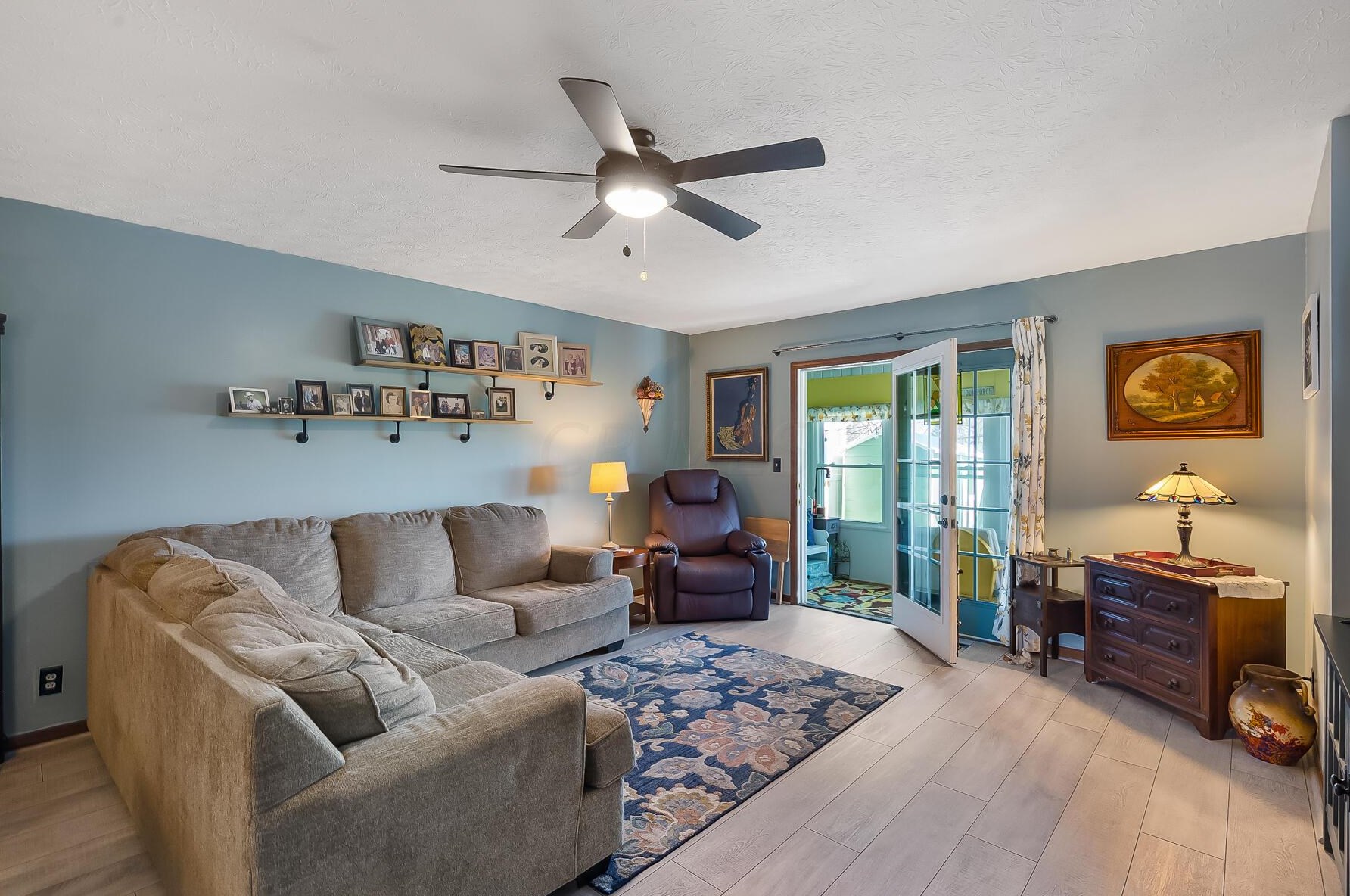 580 Executive Blvd, Delaware OH  43015-1159 exterior