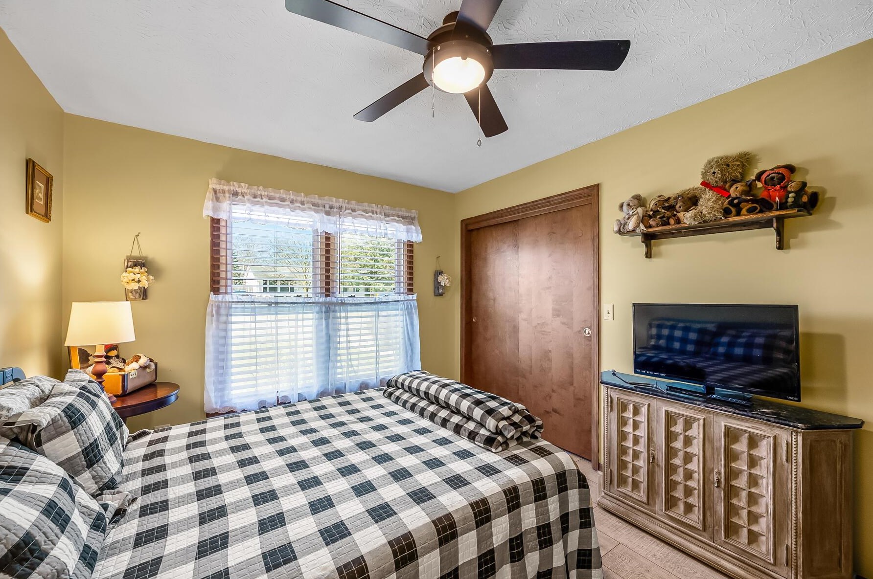 580 Executive Blvd, Delaware OH  43015-1159 exterior