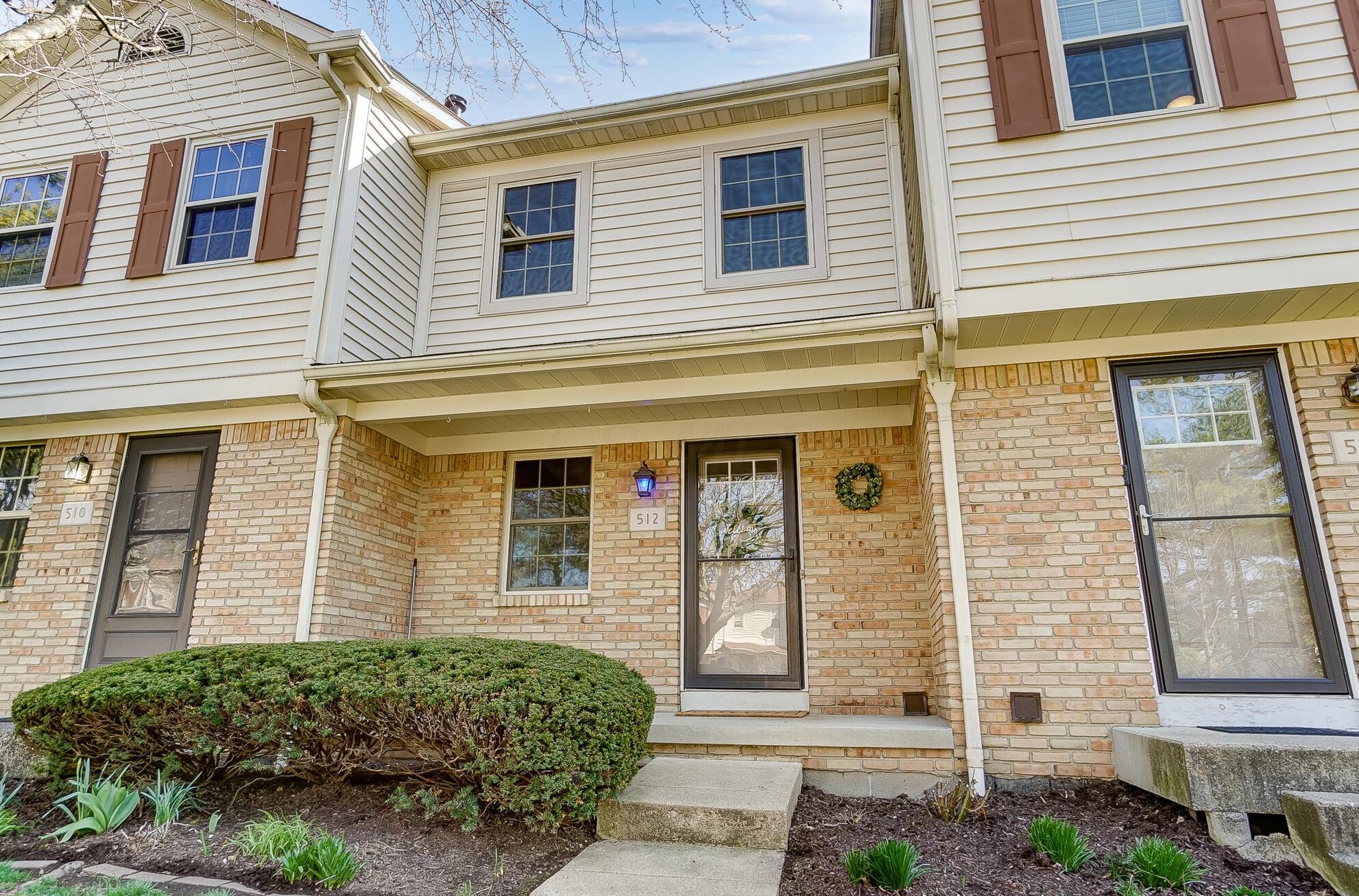512 Fox Trail Cir W, Westerville, OH 43081