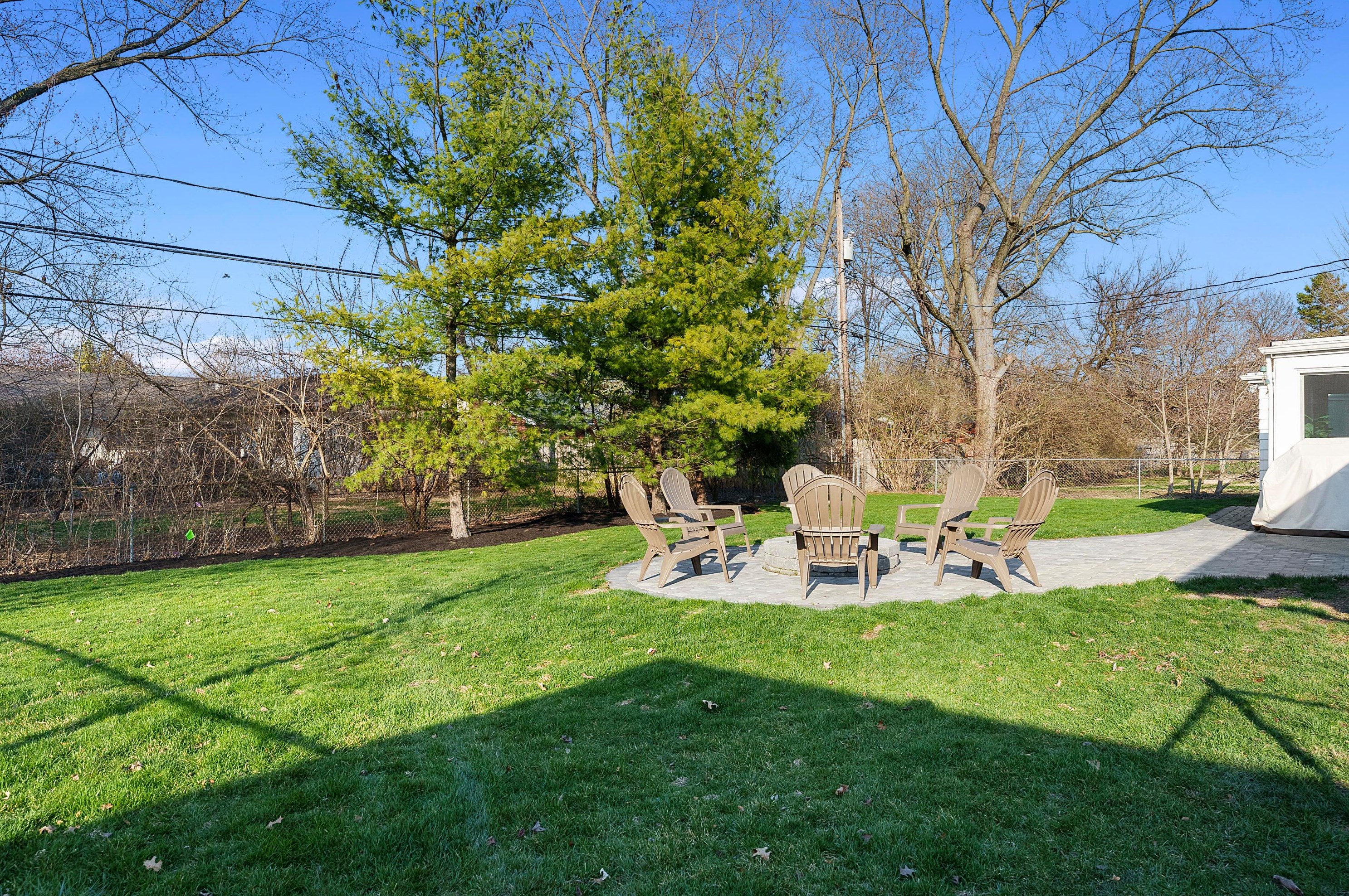 1428 Trentwood Rd, Columbus OH  43221-2230 exterior