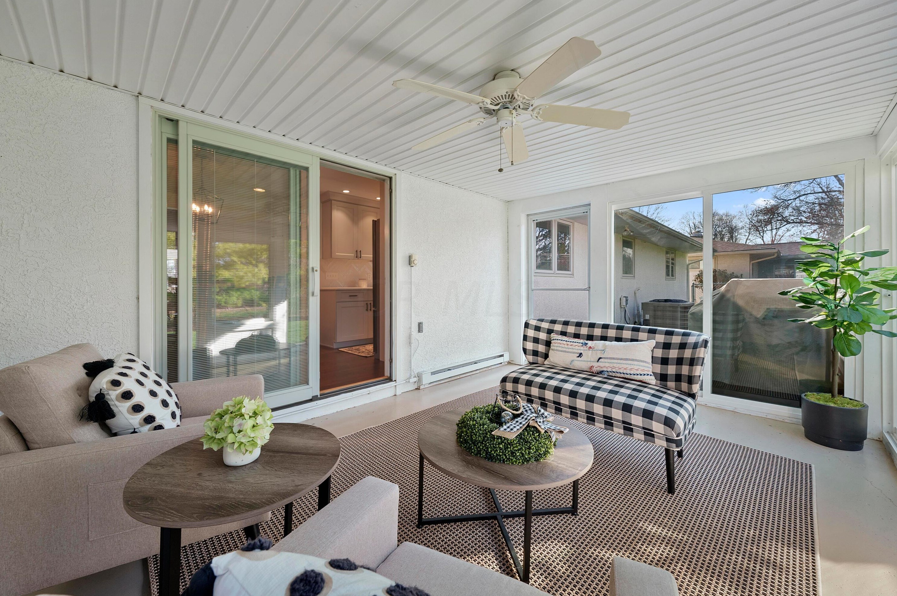 1428 Trentwood Rd, Columbus OH  43221-2230 exterior