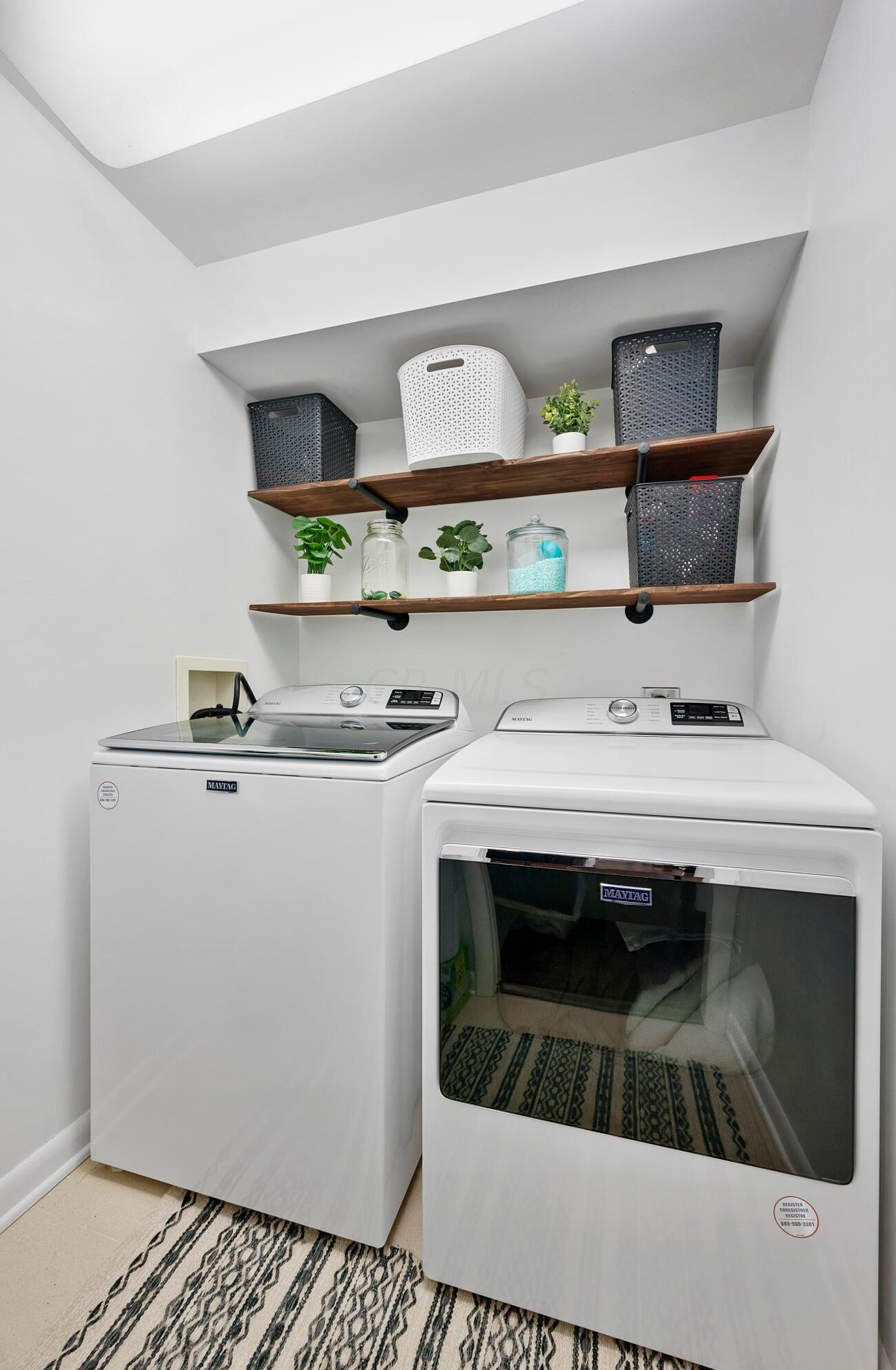 1428 Trentwood Rd, Columbus OH  43221-2230 exterior