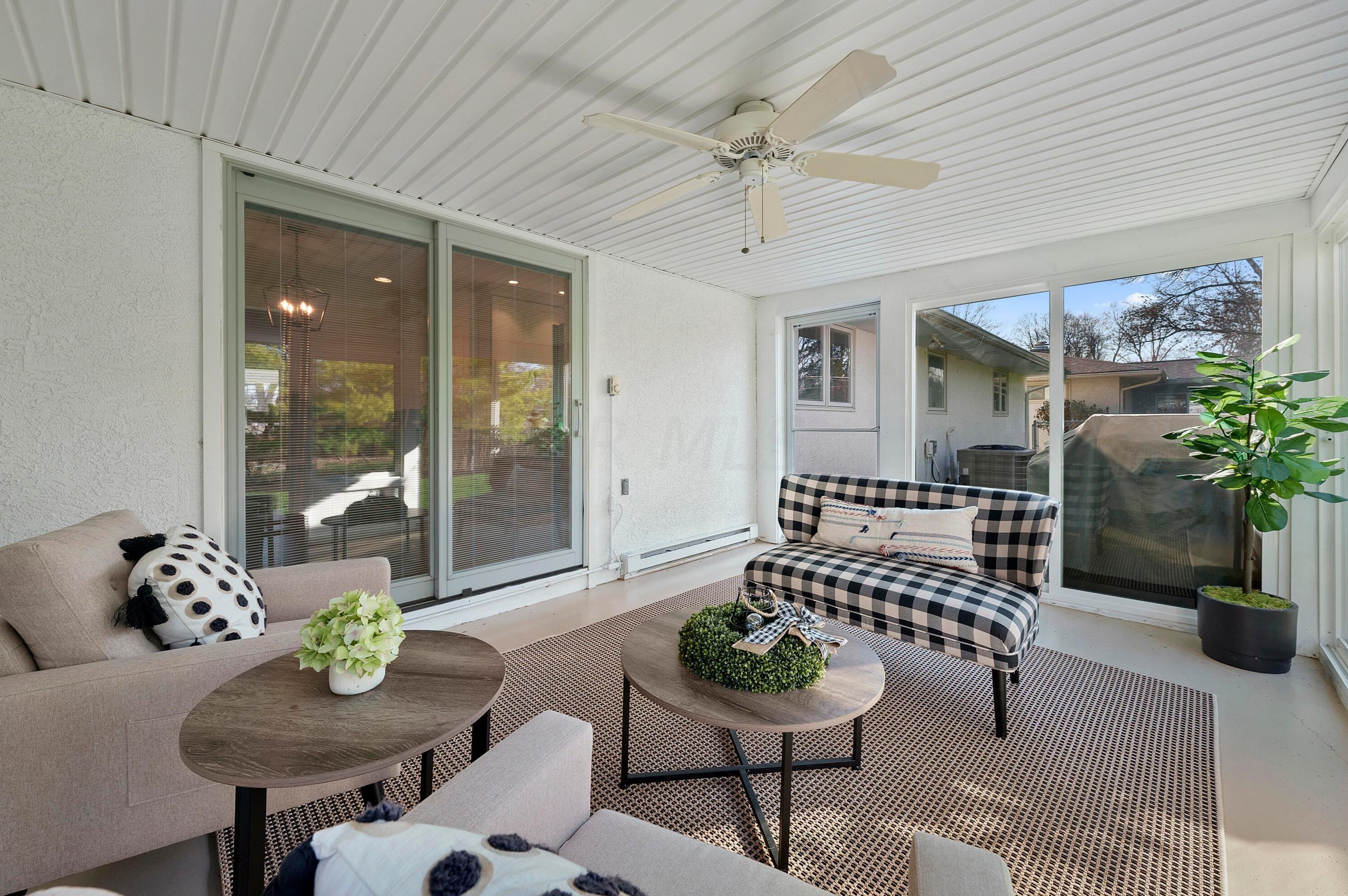 1428 Trentwood Rd, Columbus OH  43221-2230 exterior