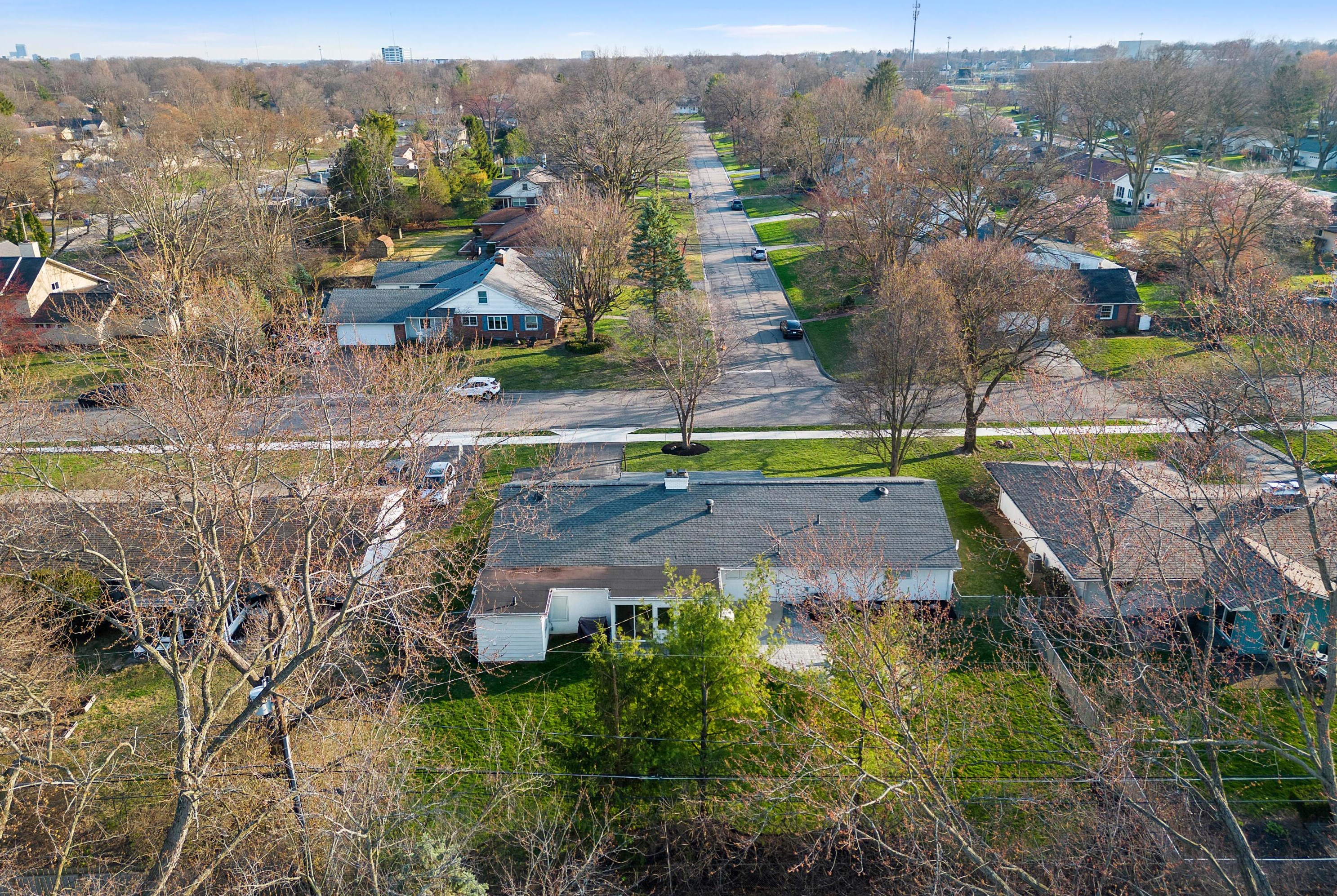 1428 Trentwood Rd, Columbus OH  43221-2230 exterior