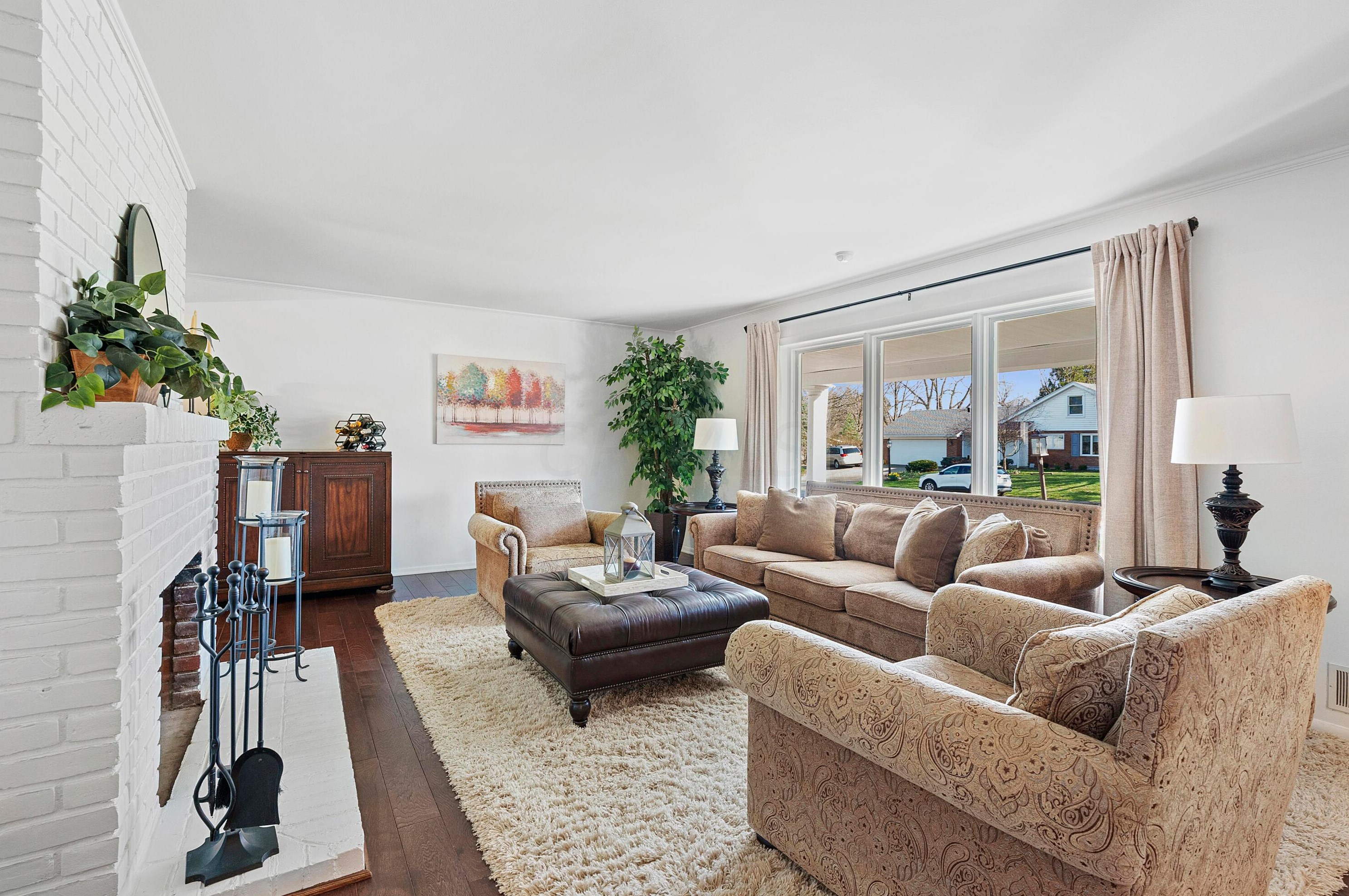 1428 Trentwood Rd, Columbus OH  43221-2230 exterior