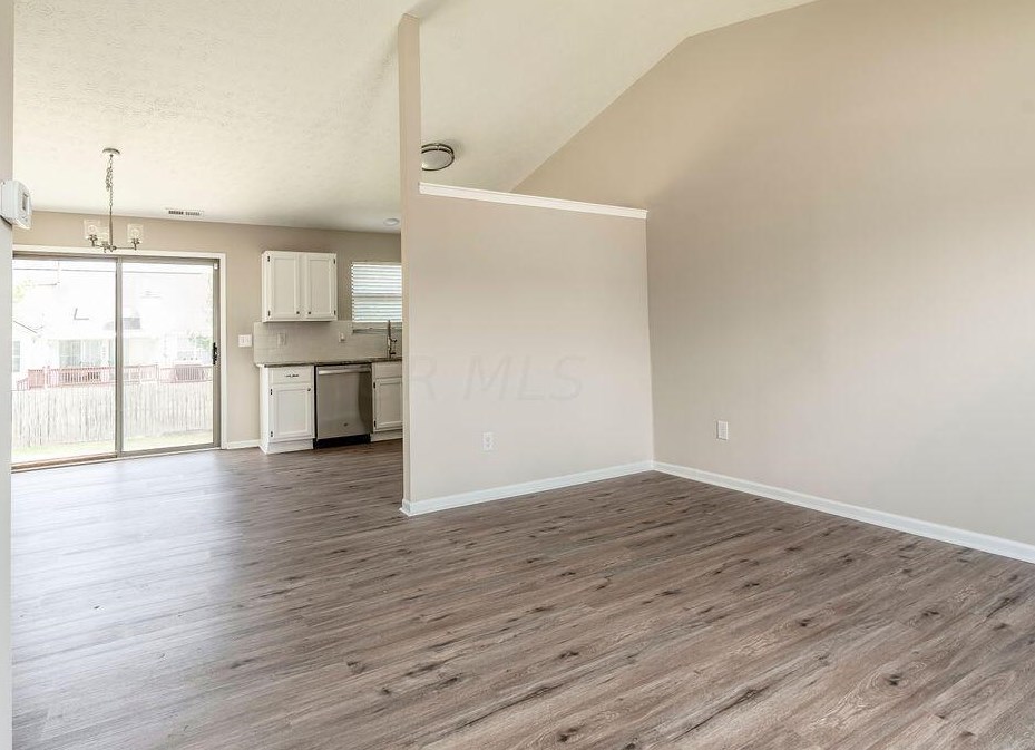 2764 Beal Dr, Columbus, OH 43232-7703