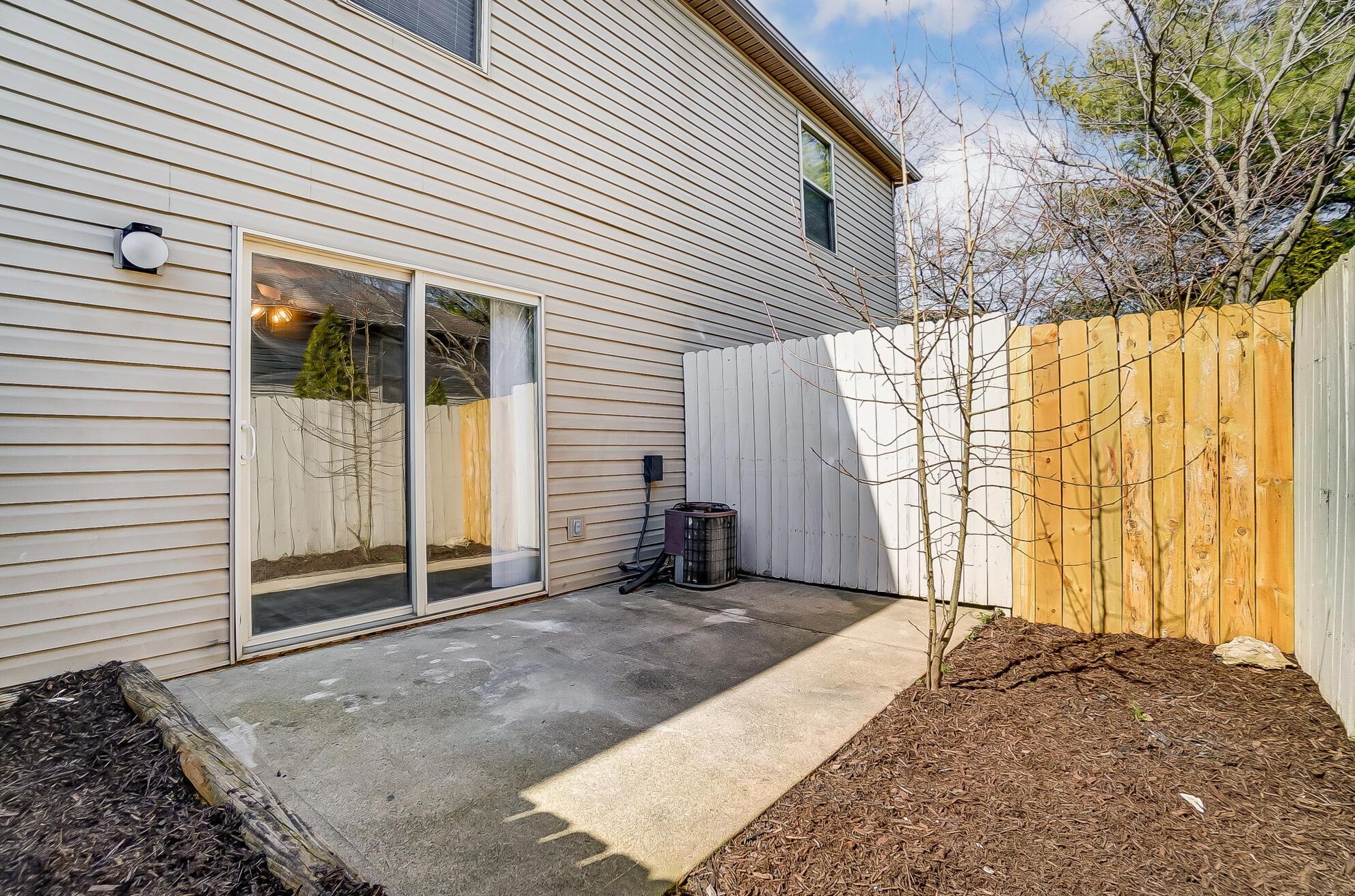 1217 Rivercrest Dr, Delaware OH  43015-3937 exterior