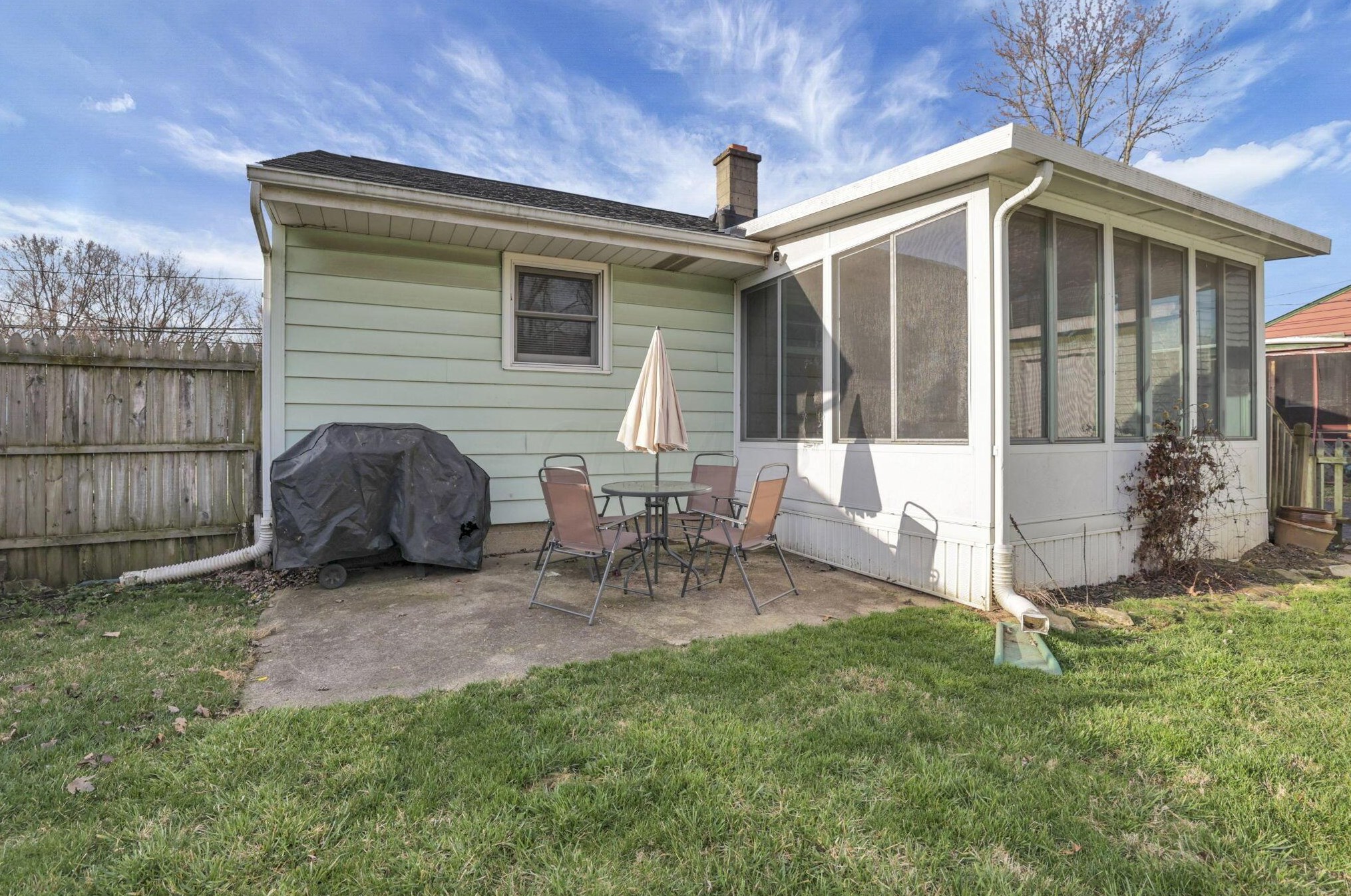 3744 Doney St, Columbus OH  43213-1717 exterior