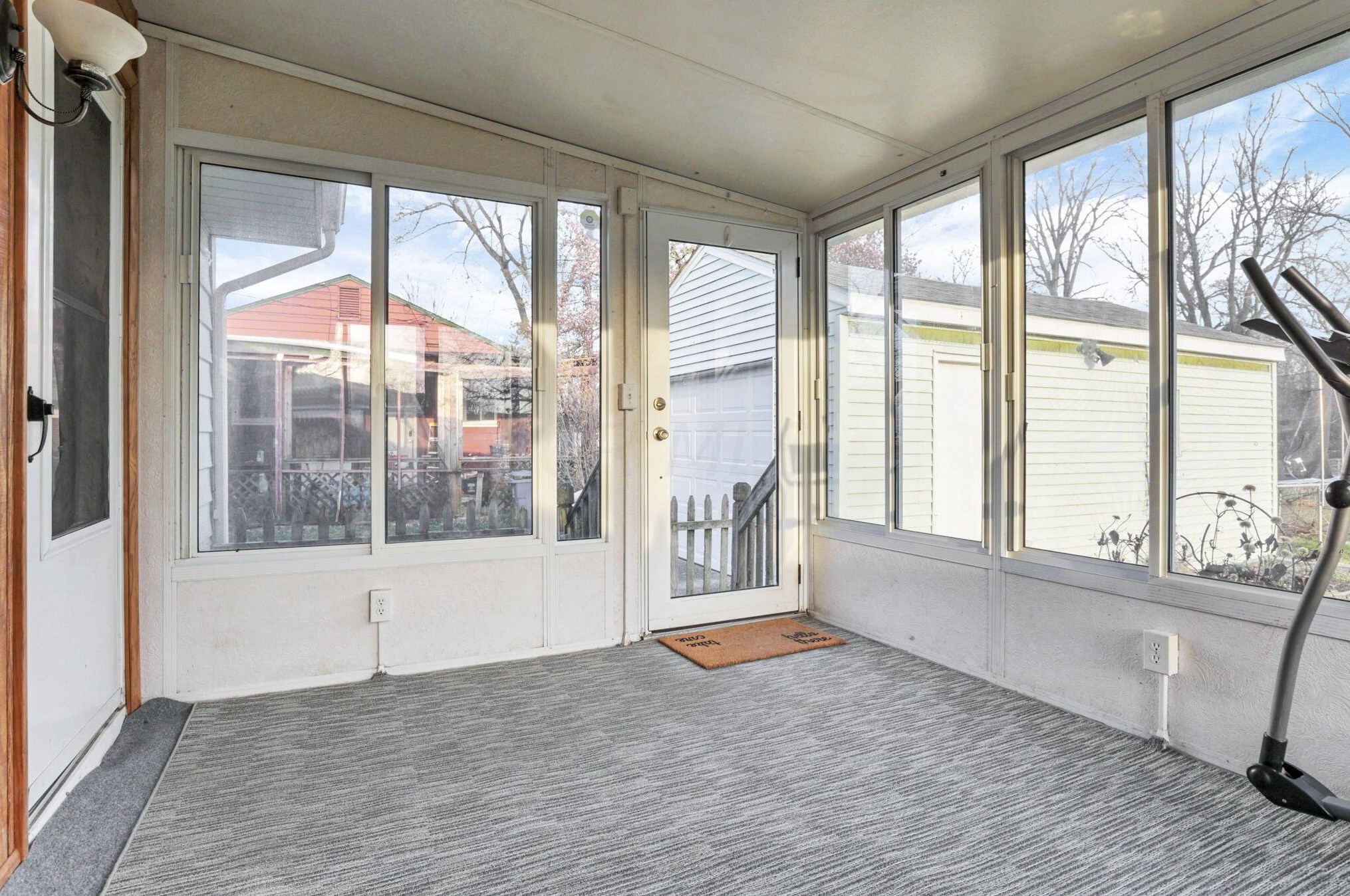 3744 Doney St, Columbus OH  43213-1717 exterior