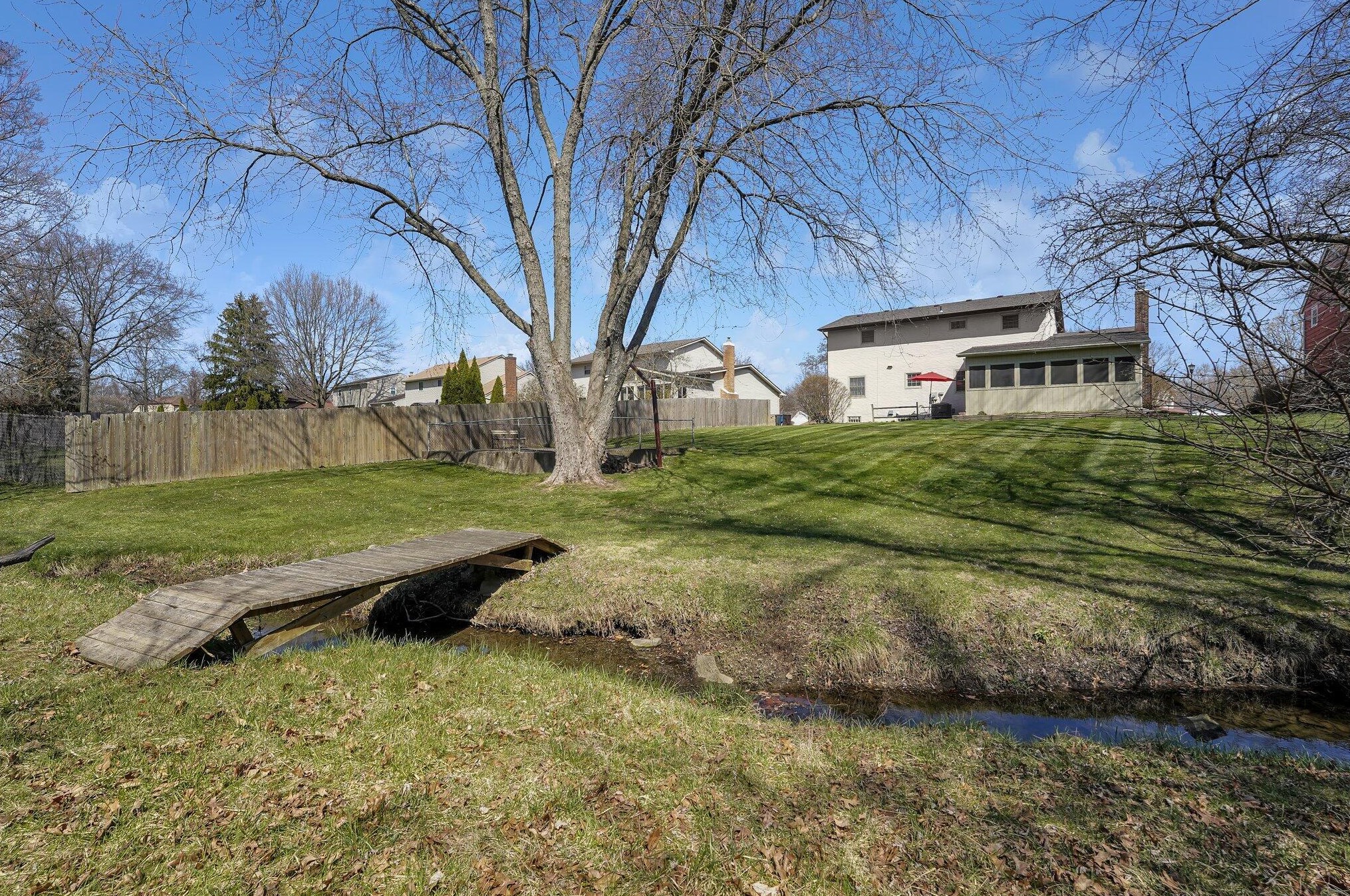 29 Ormsbee Ave, Westerville, OH 43081-1122