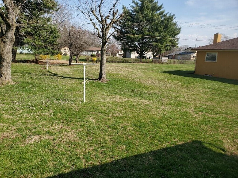 2374 Lawndale Ave, Columbus, OH 43207-2832