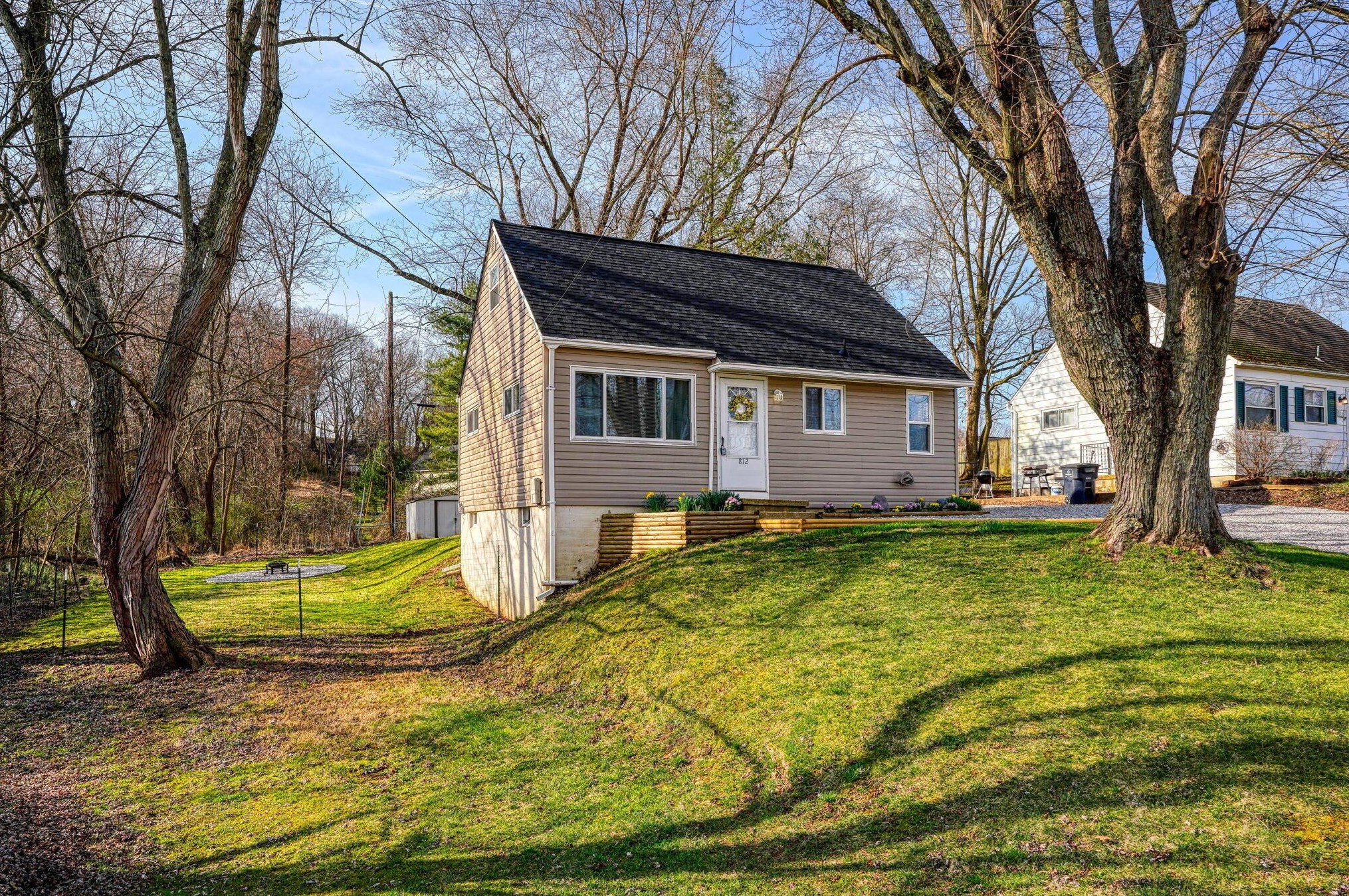 812 Spring St, Lancaster OH  43130-4753 exterior