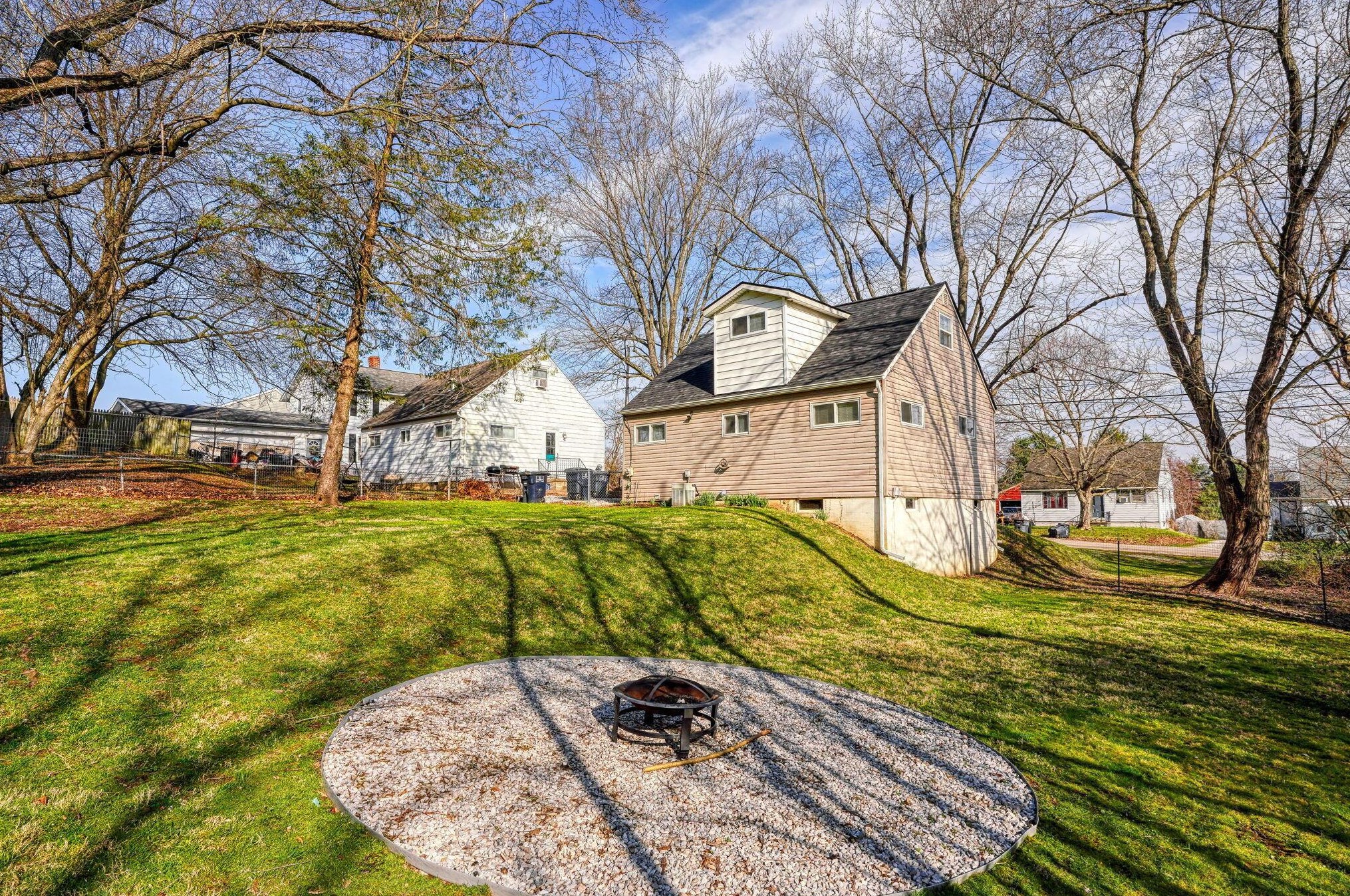 812 Spring St, Lancaster OH  43130-4753 exterior