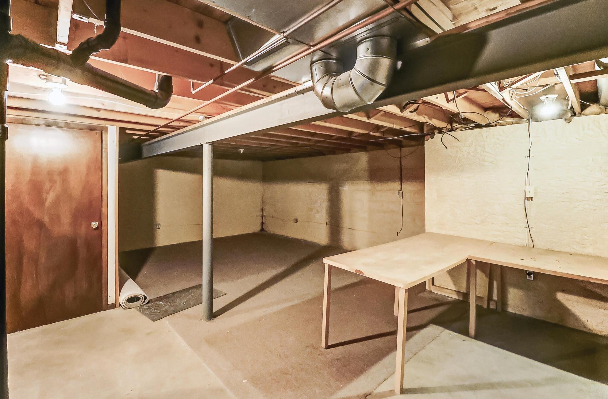 625 Farler Dr, Columbus OH  43213-3491 exterior