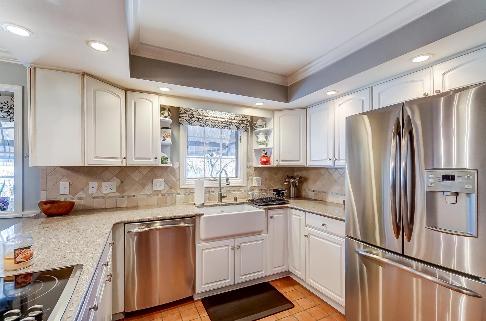 1385 Fountaine Dr, Columbus OH 43221-1523 exterior