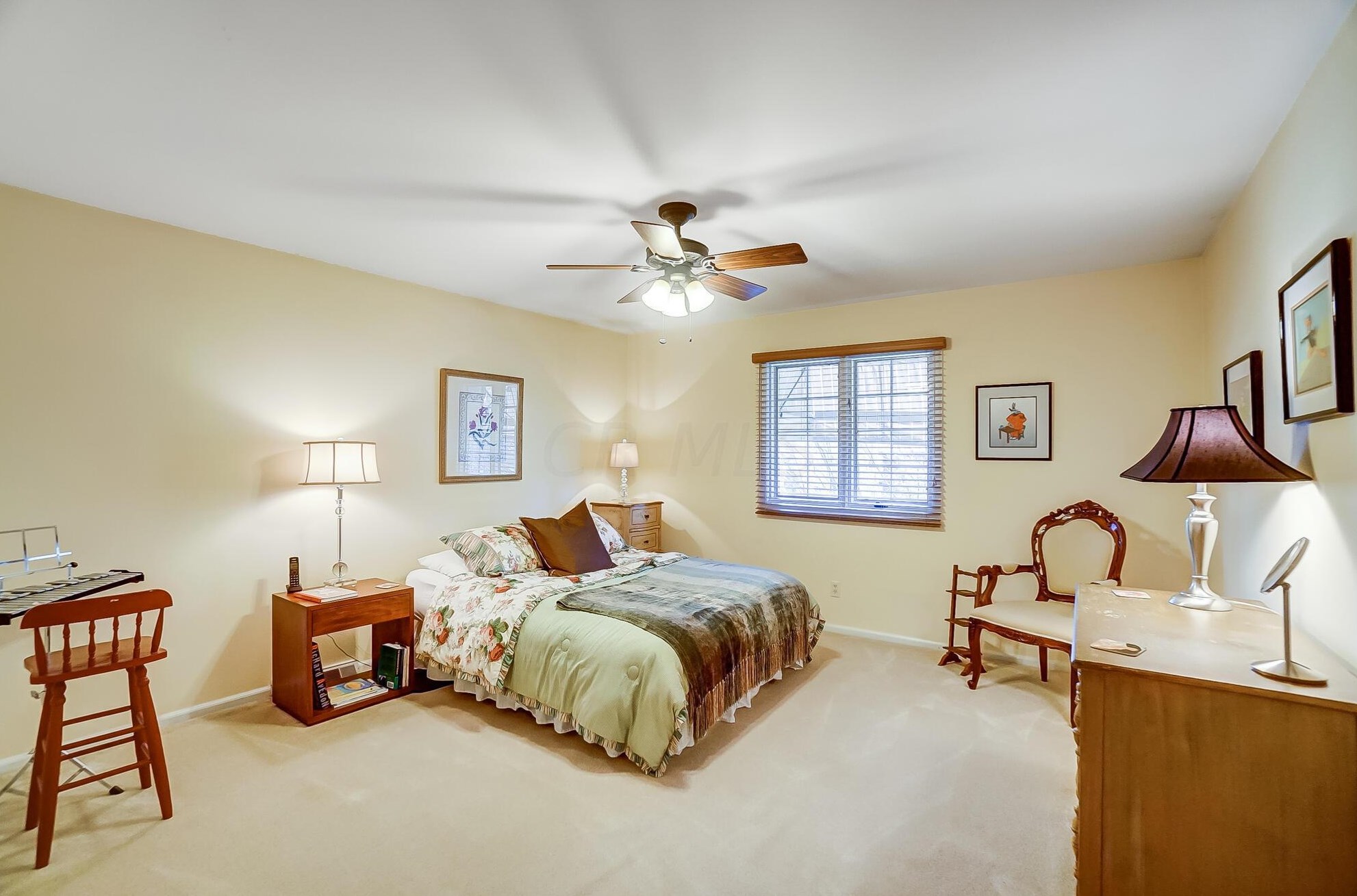 1385 Fountaine Dr, Columbus OH 43221-1523 exterior