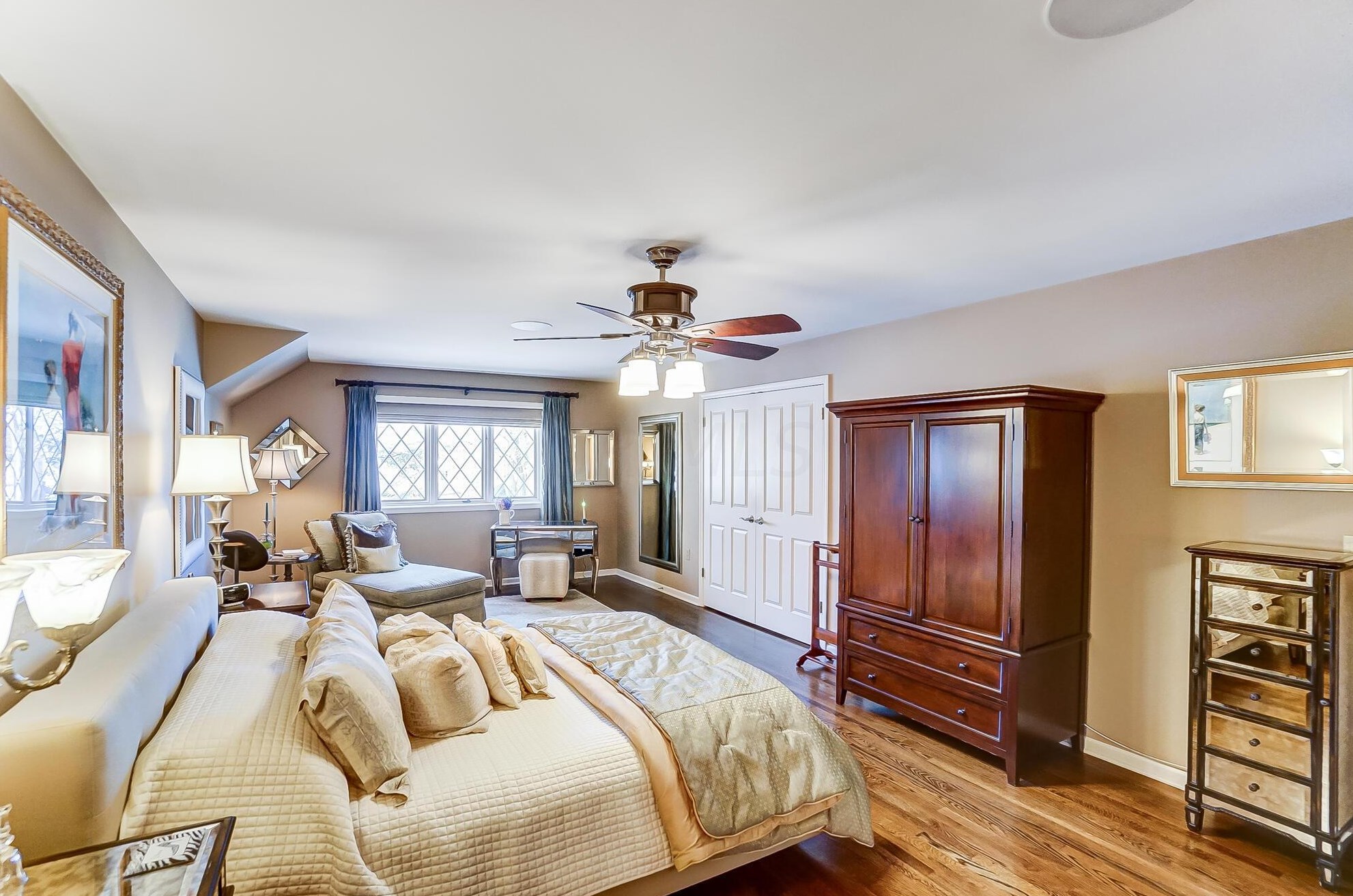 1385 Fountaine Dr, Columbus OH 43221-1523 exterior