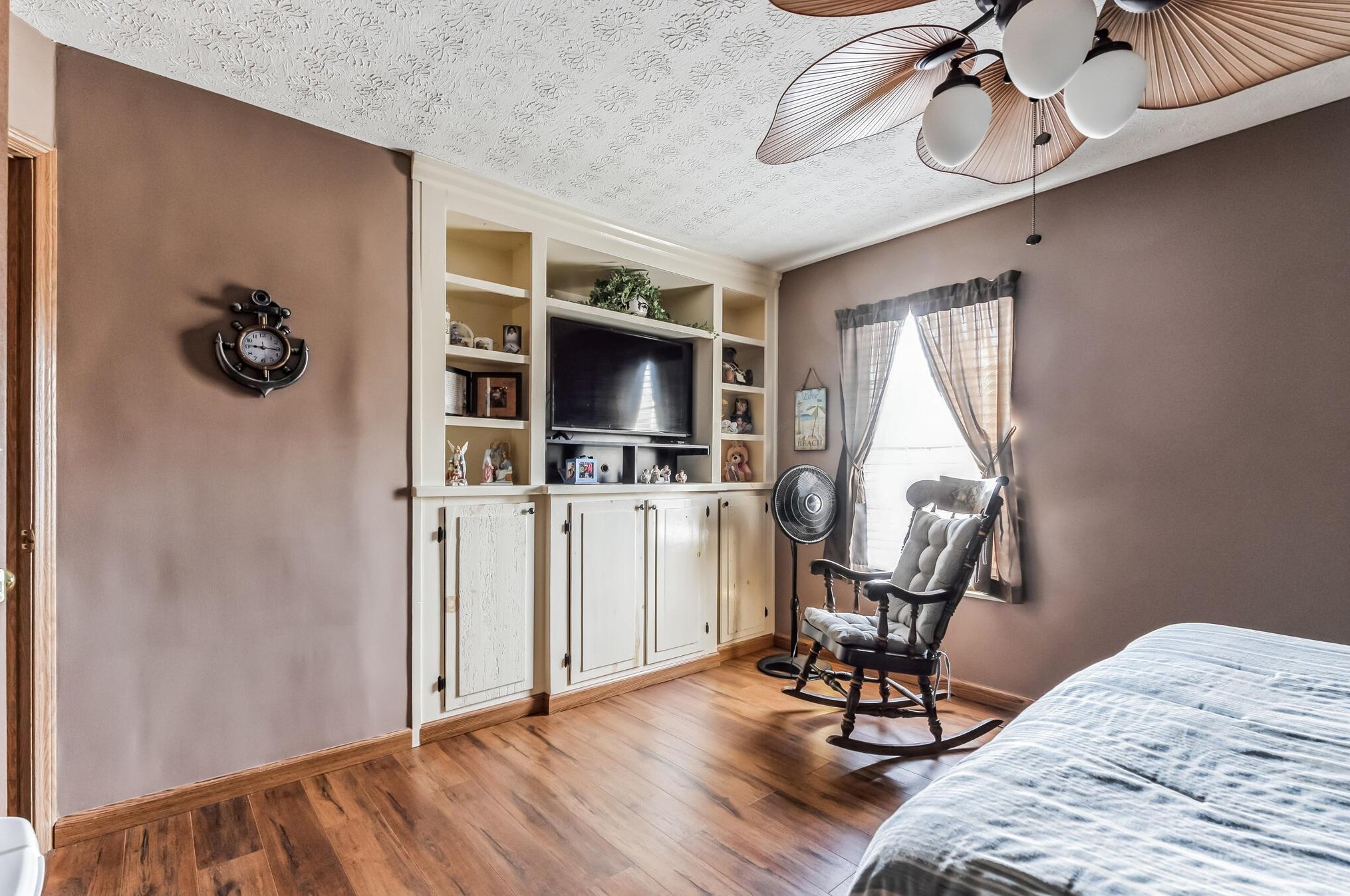 2543 Bridlewood Ct, Columbus OH  43207-8500 exterior