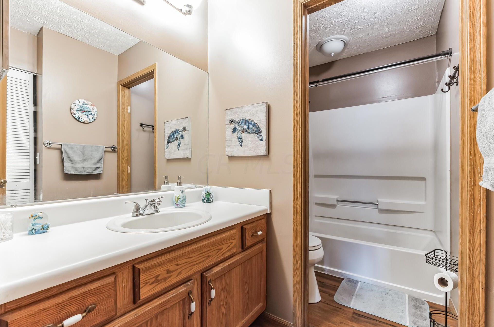 2543 Bridlewood Ct, Columbus OH  43207-8500 exterior