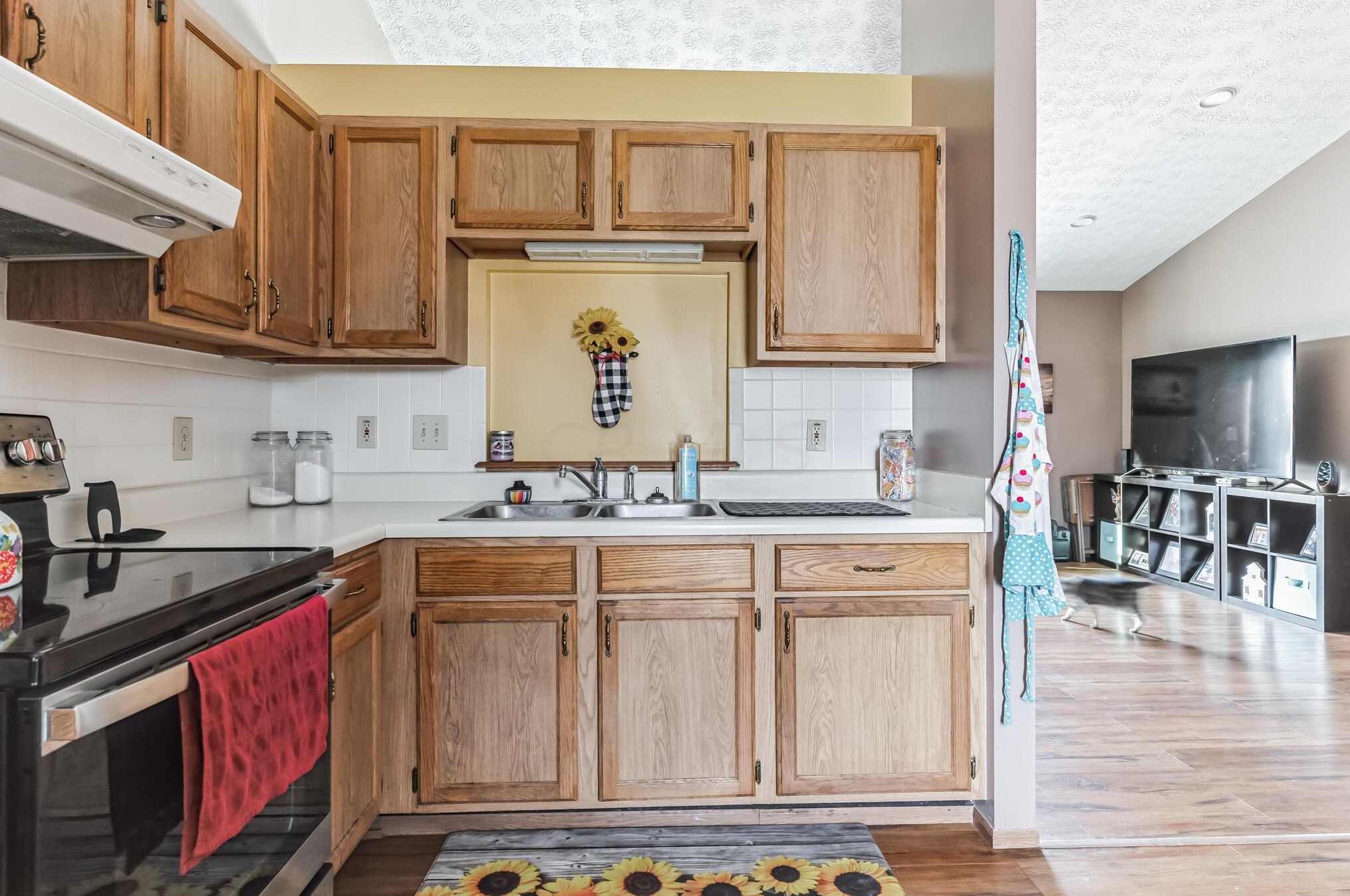 2543 Bridlewood Ct, Columbus OH  43207-8500 exterior