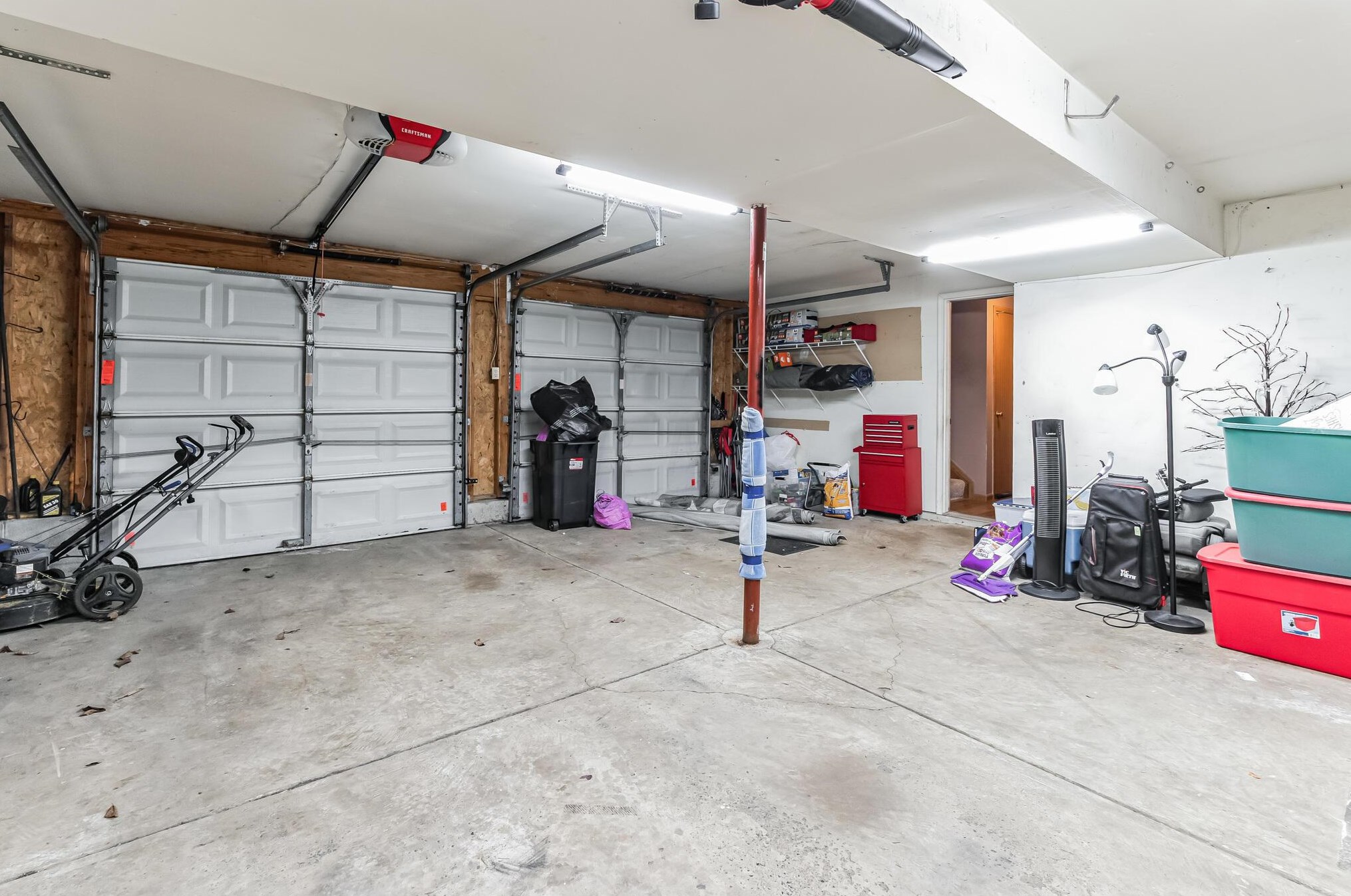 2543 Bridlewood Ct, Columbus OH  43207-8500 exterior