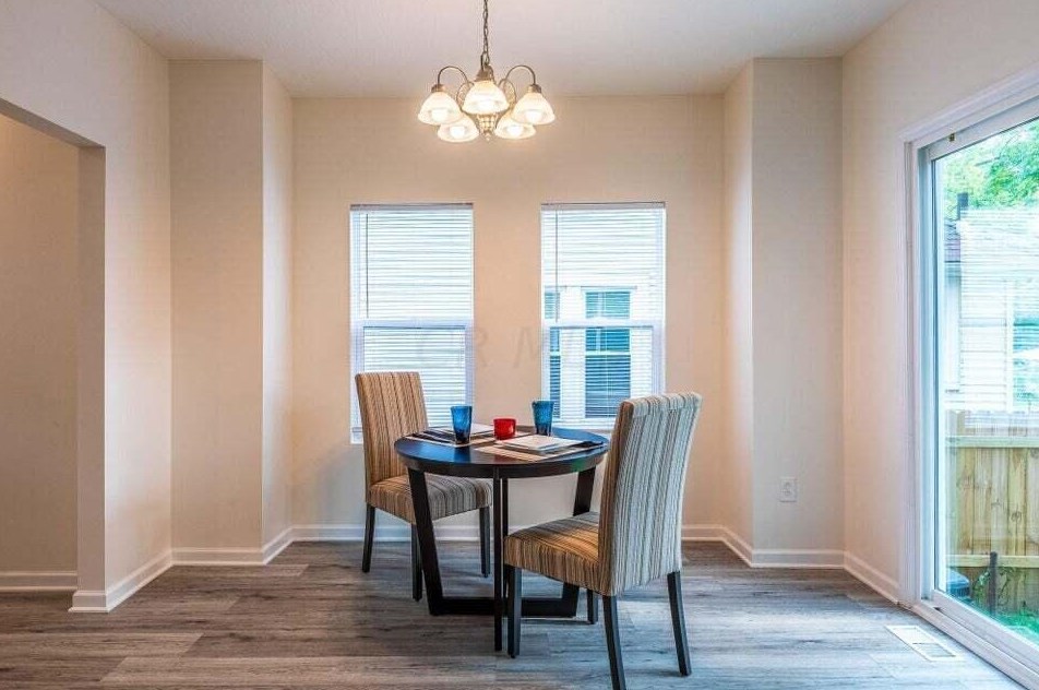 324 Ogden Ave, Columbus OH  43204-3147 exterior