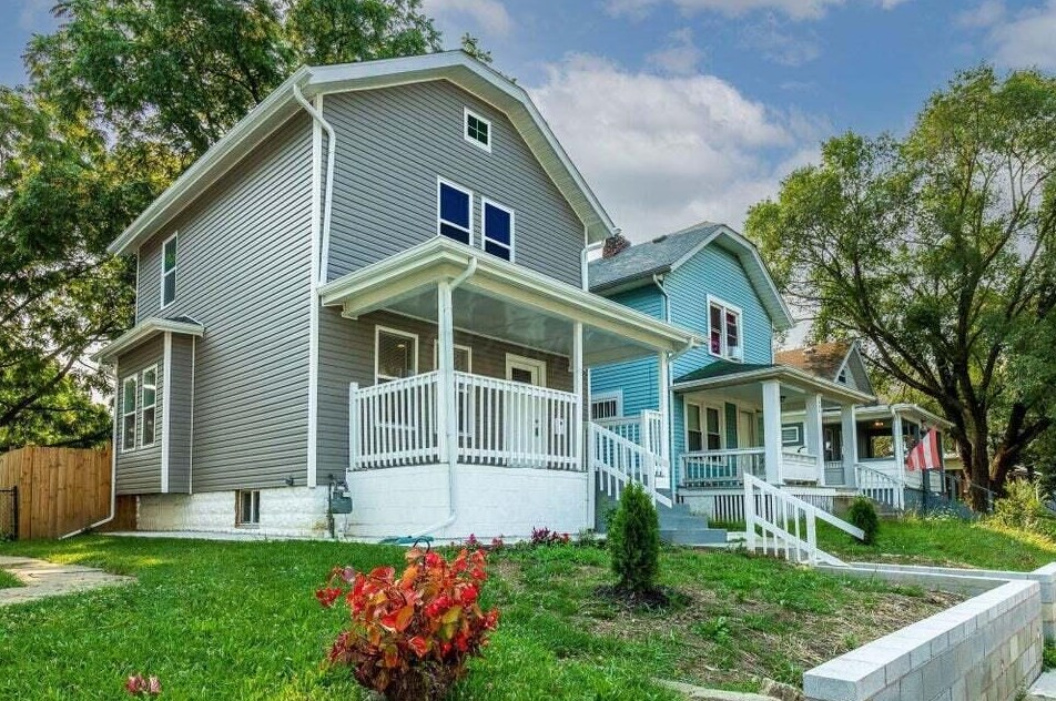 324 Ogden Ave, Columbus OH  43204-3147 exterior